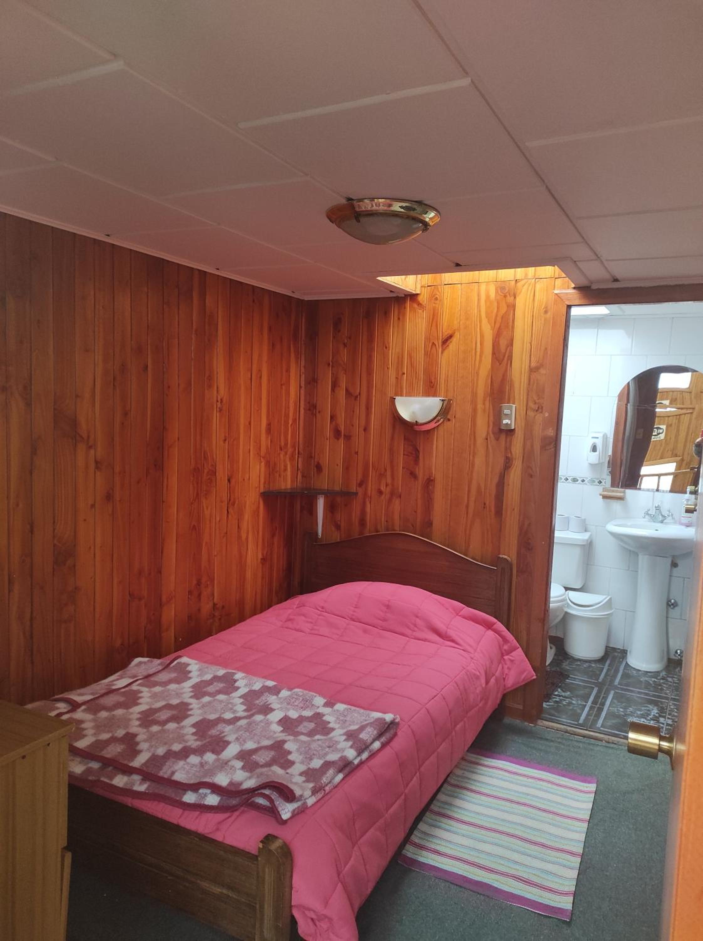 Single Room photo 1