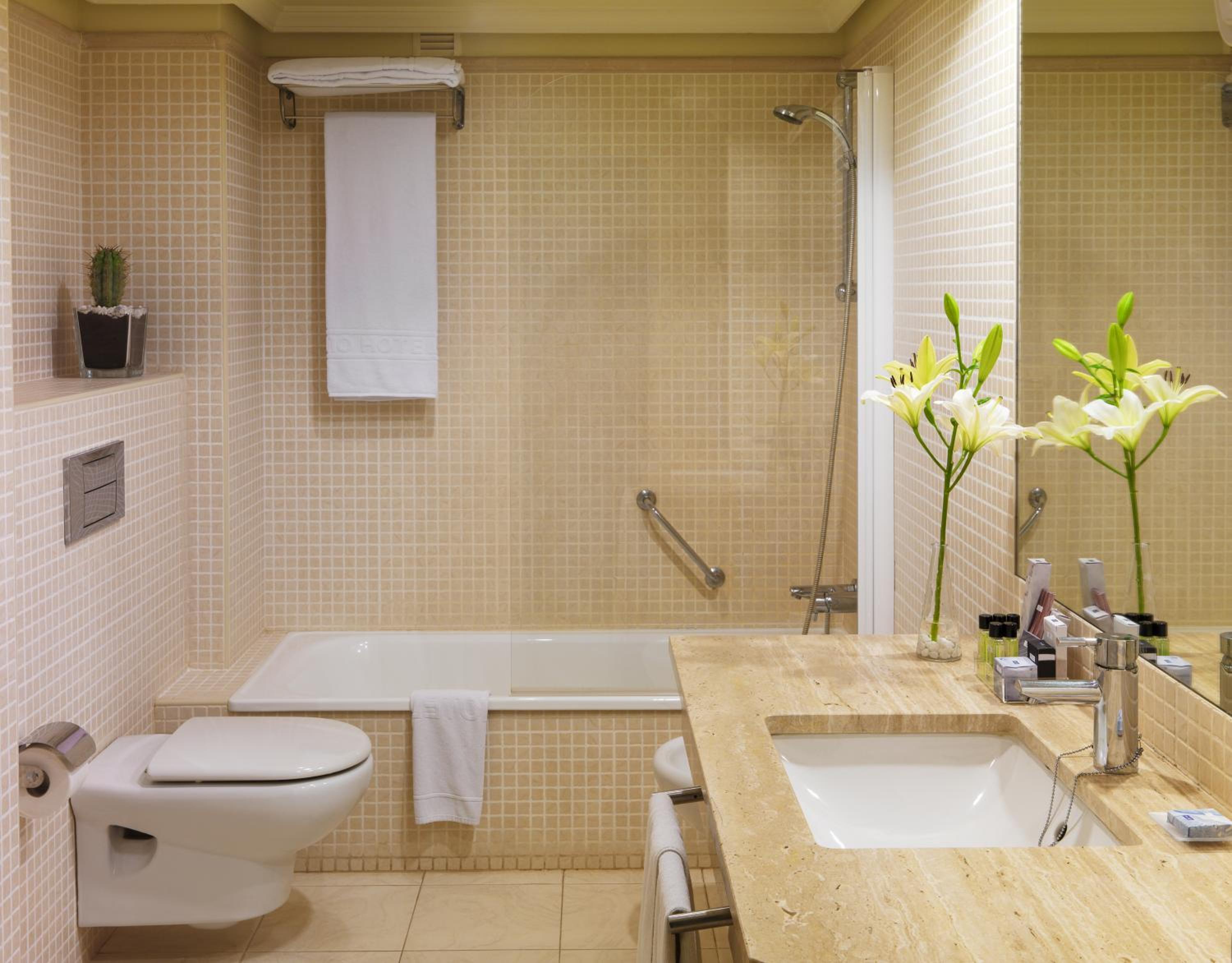 Suite (2 Adults)
