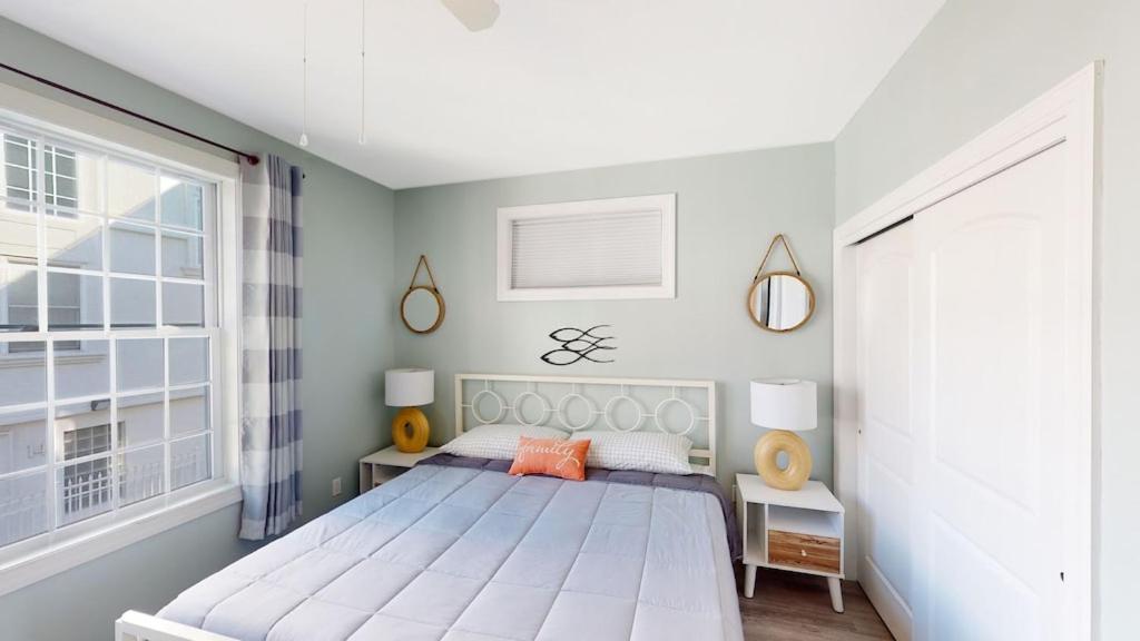 Four-Bedroom House photo 1