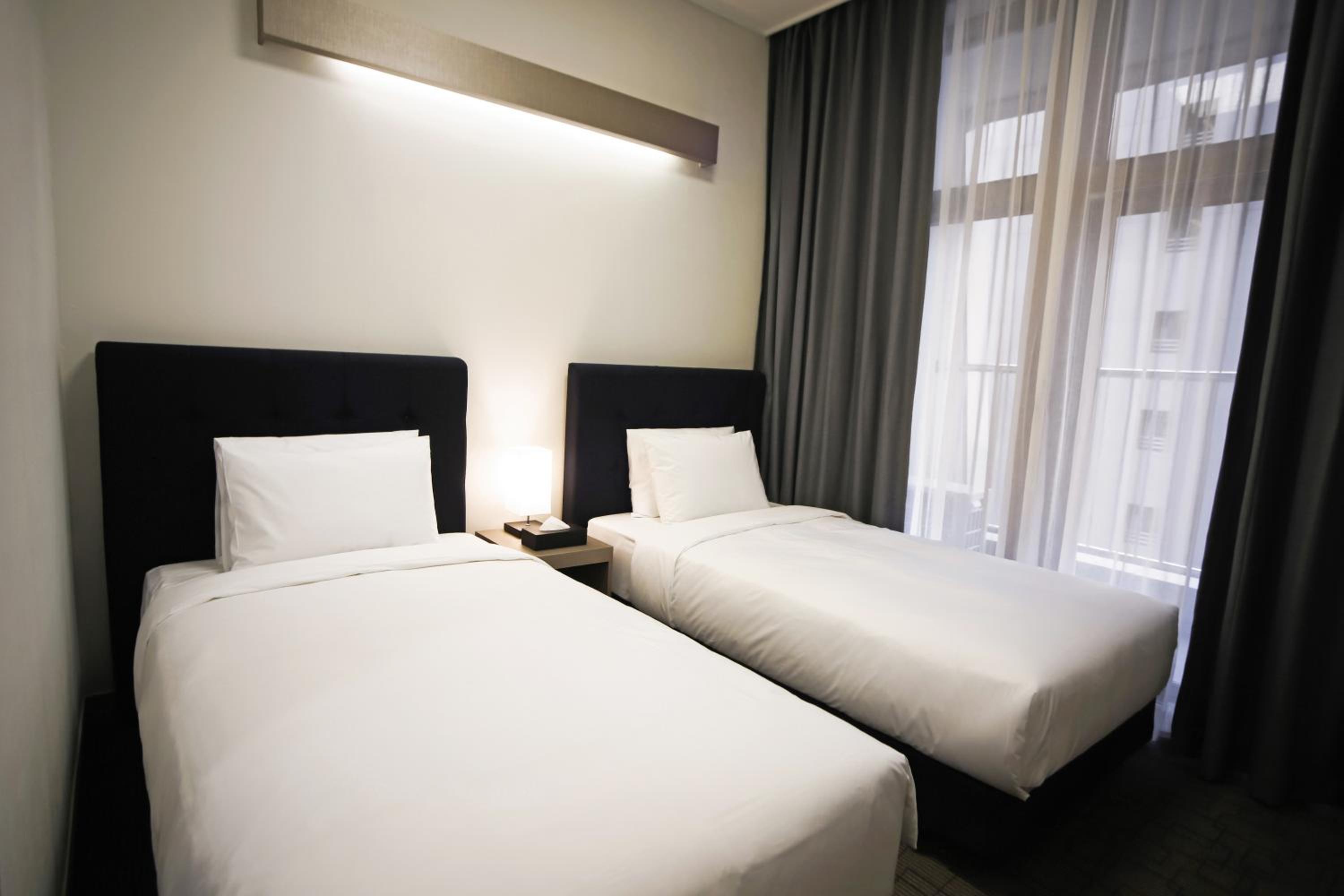 Standard Twin Room - Photo 1
