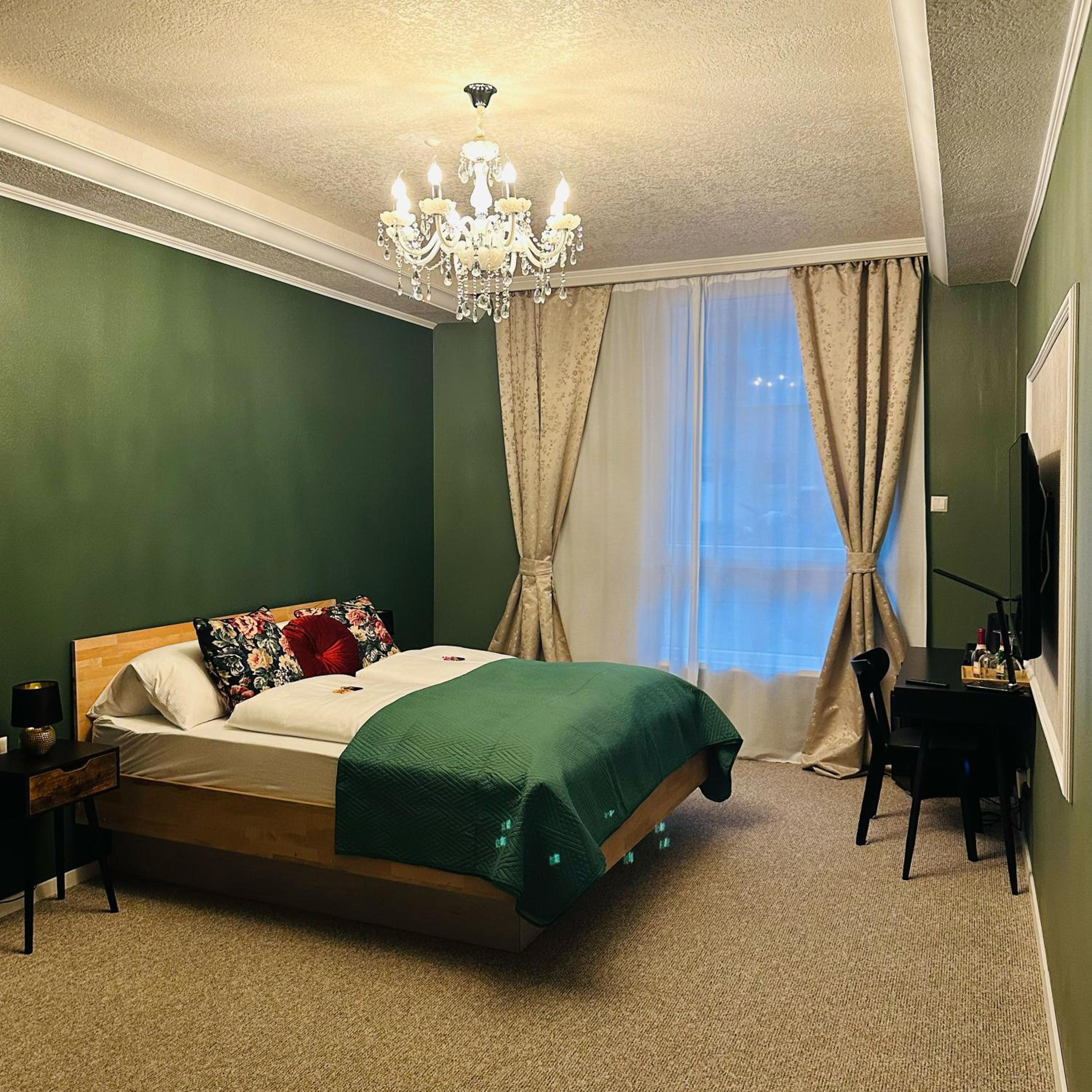 Budget Double Room photo 3