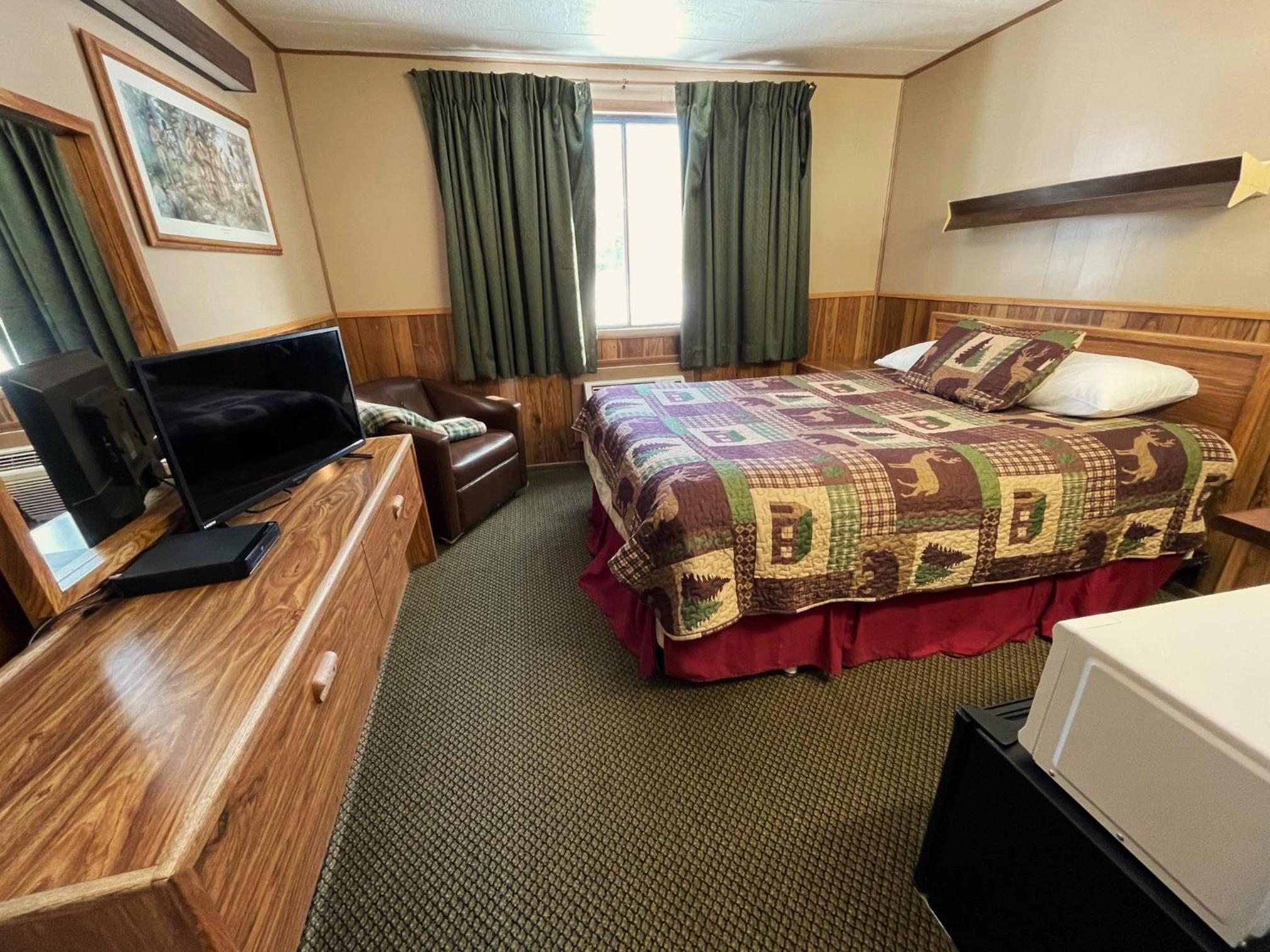 Queen Room - Photo 1