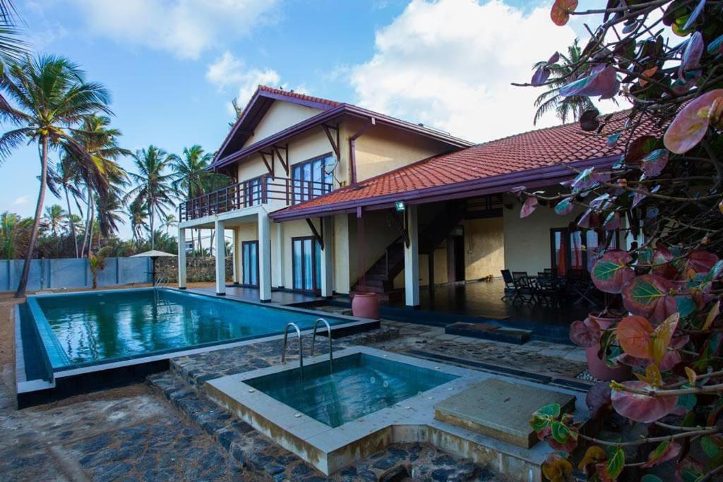 Villa photo 1