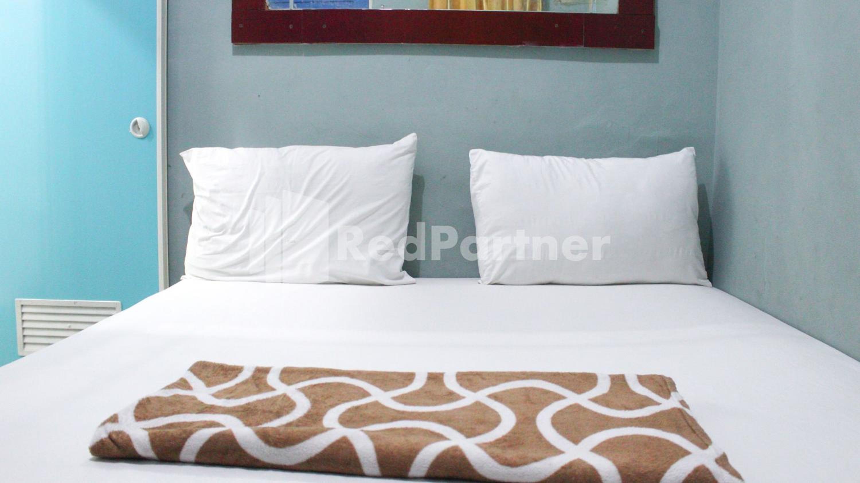 Standard Double Room - Photo 13