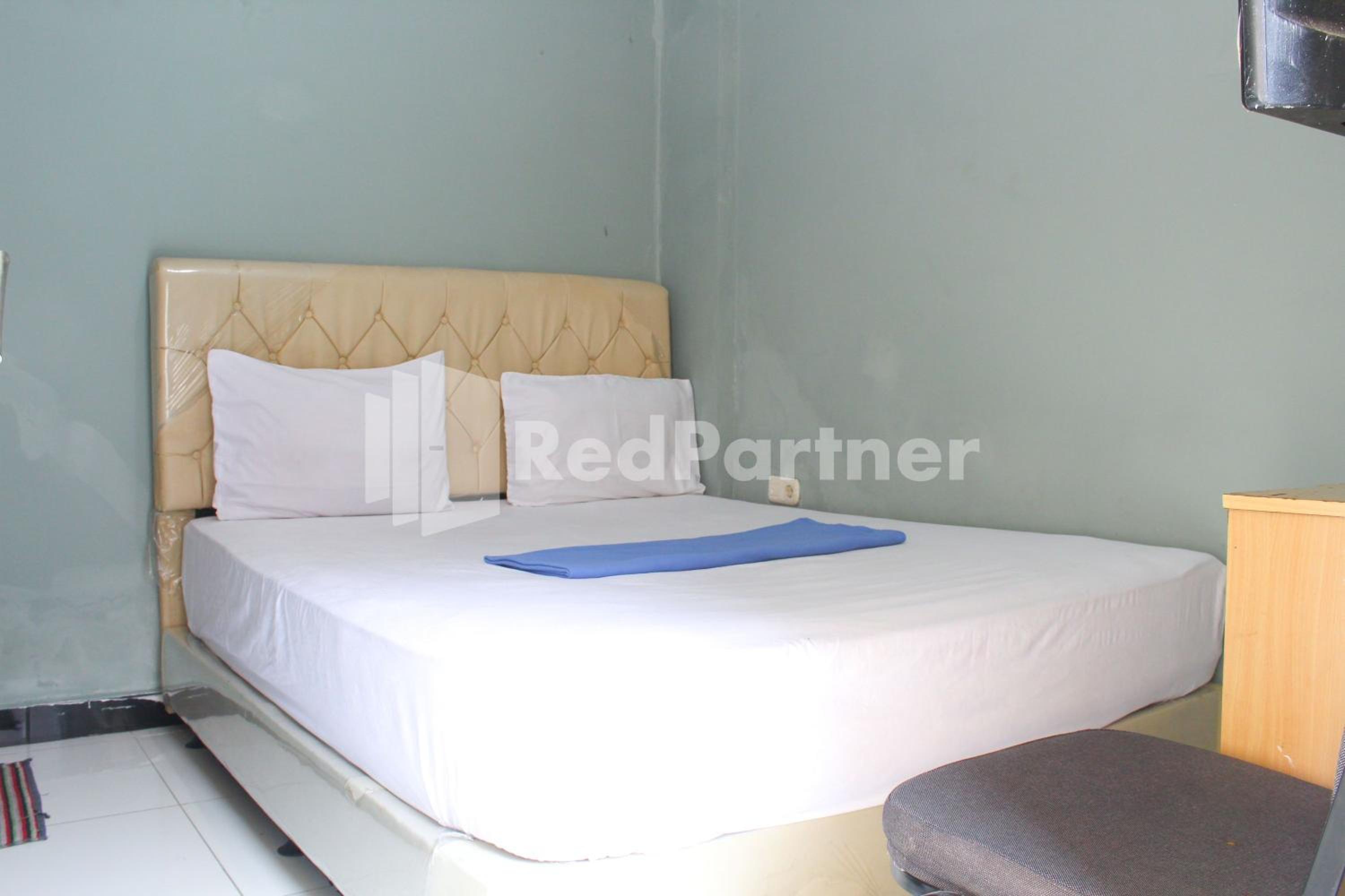 Standard Double Room - Photo 8