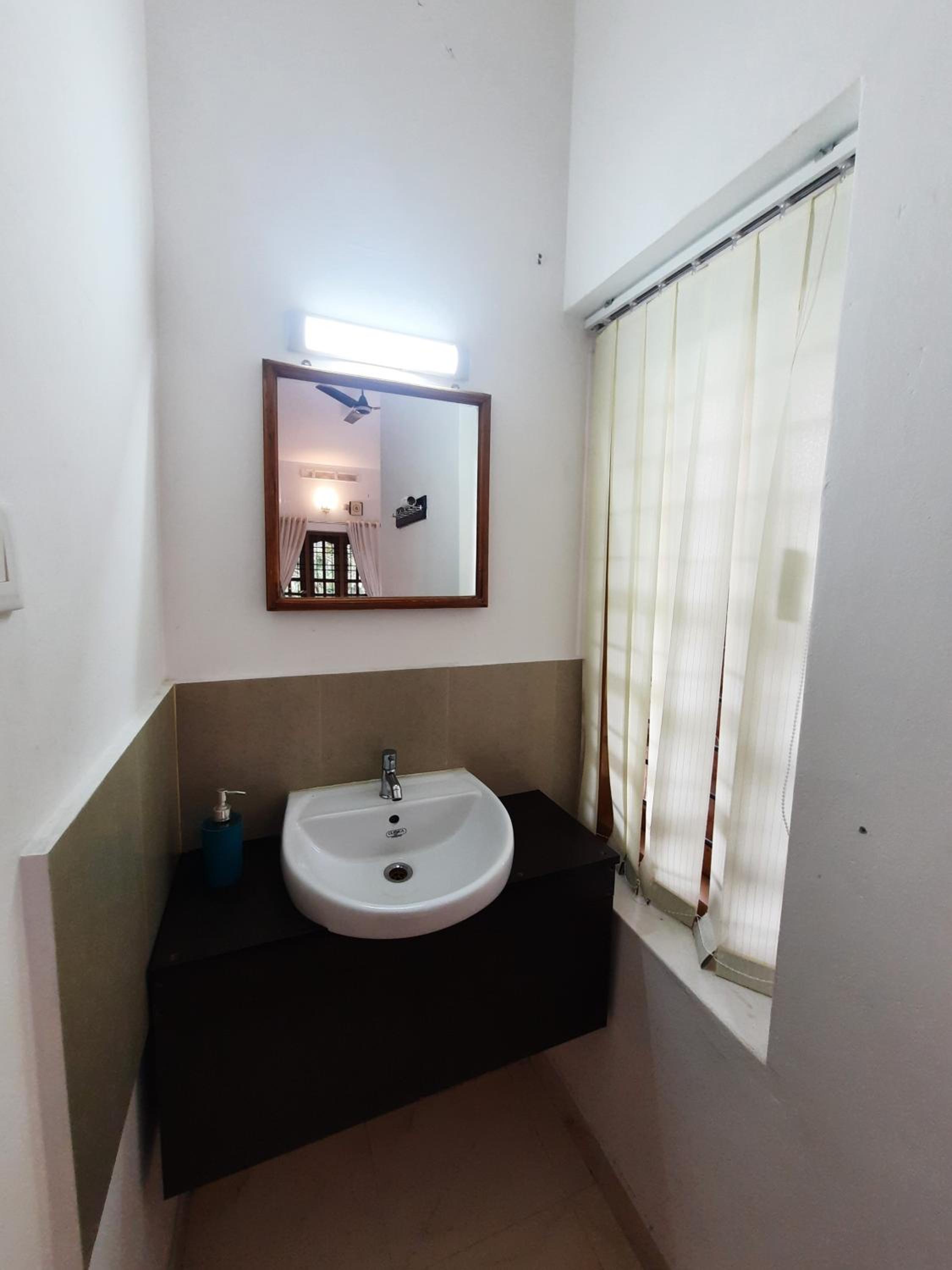 Deluxe Double Room - Photo 8