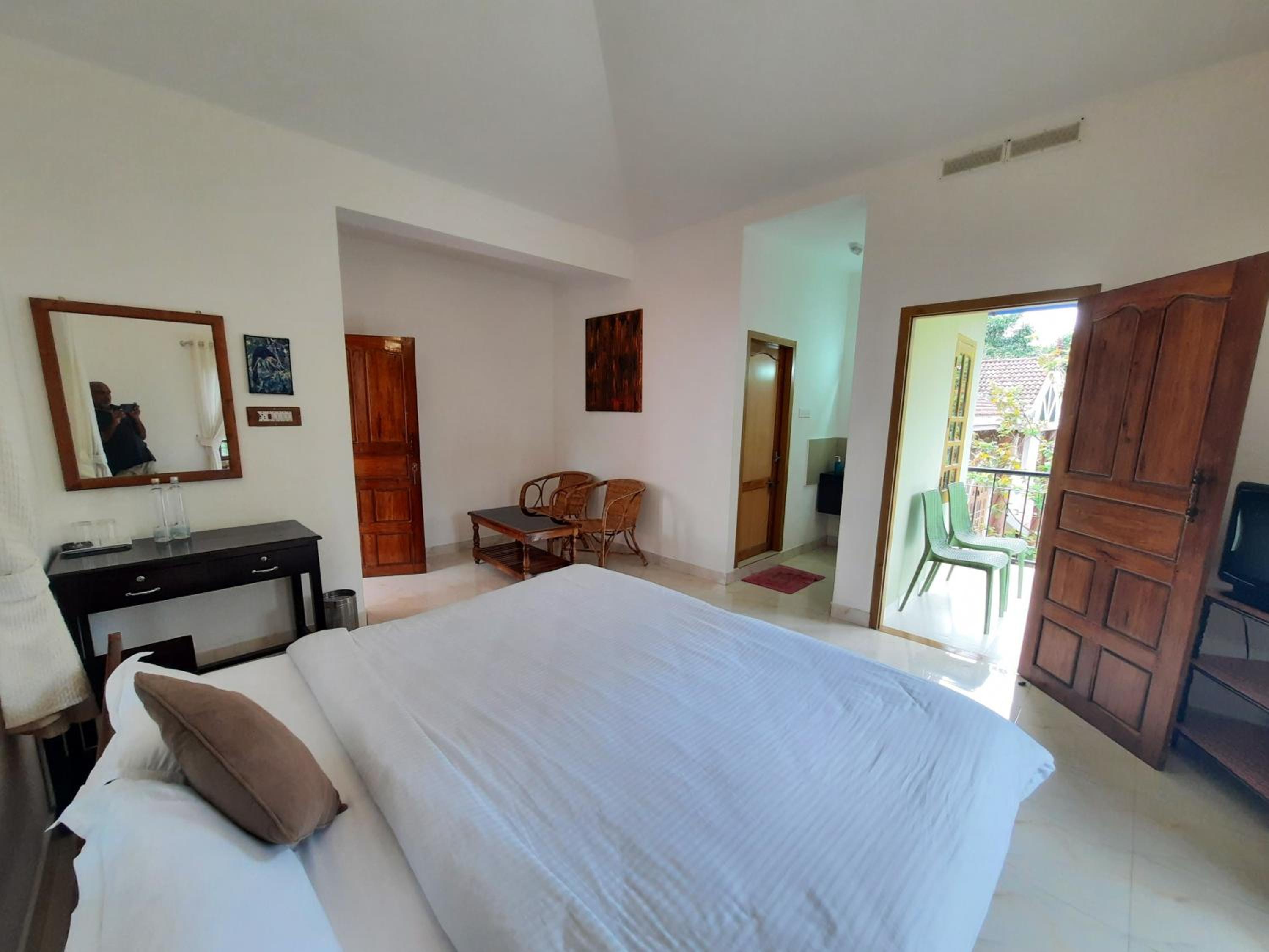 Deluxe Double Room - Photo 5