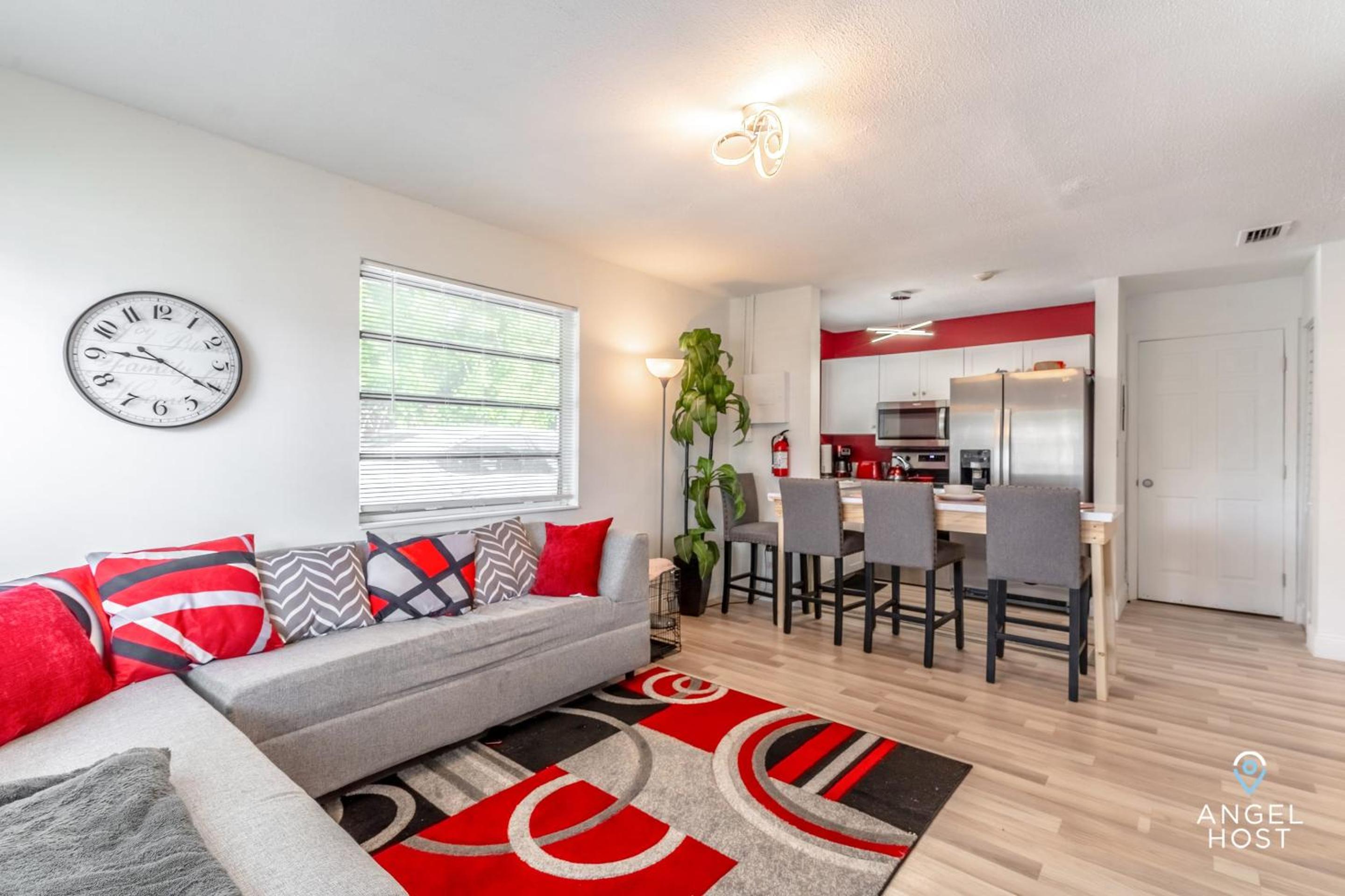 Apartment photo 1