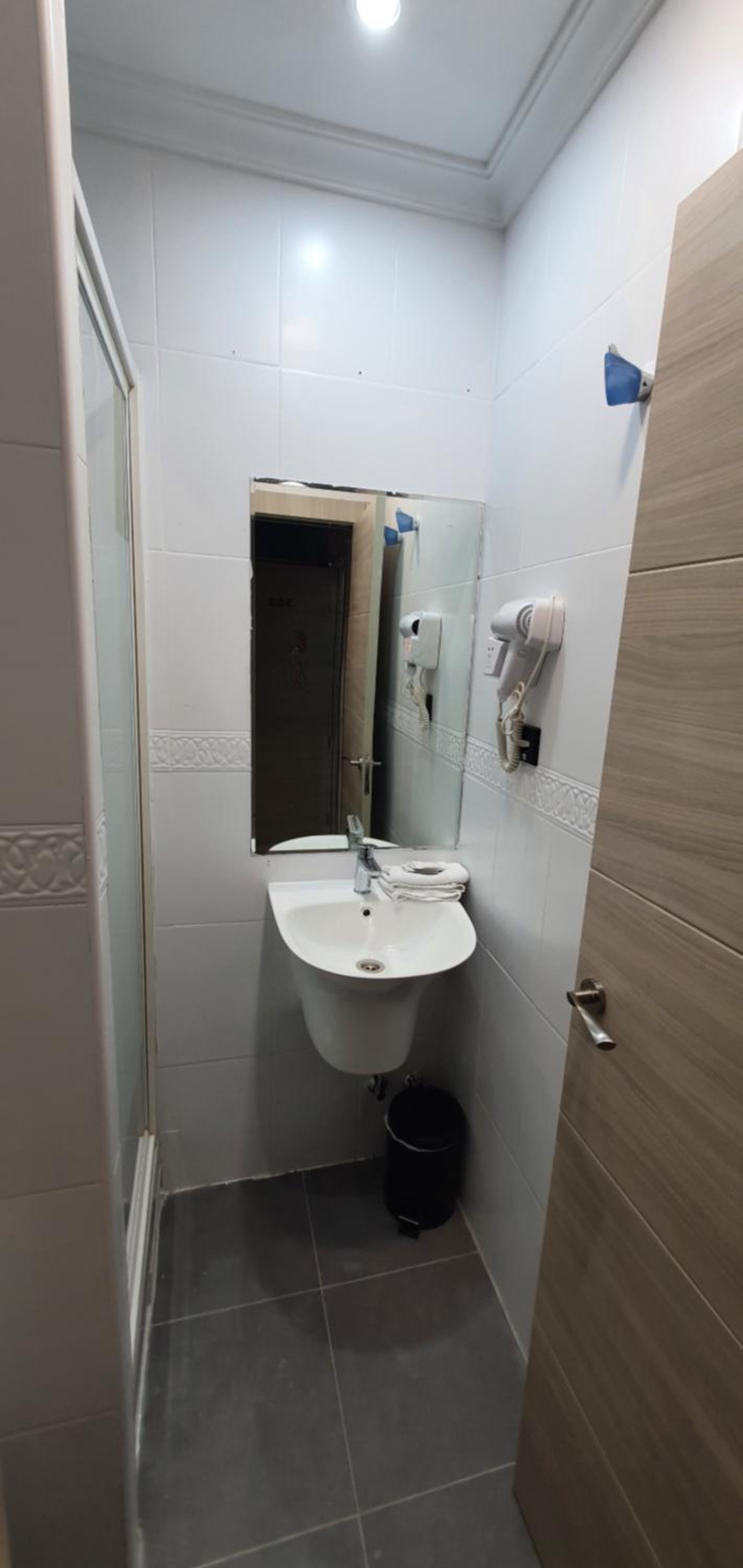 Economy Double Room thumbnail 6