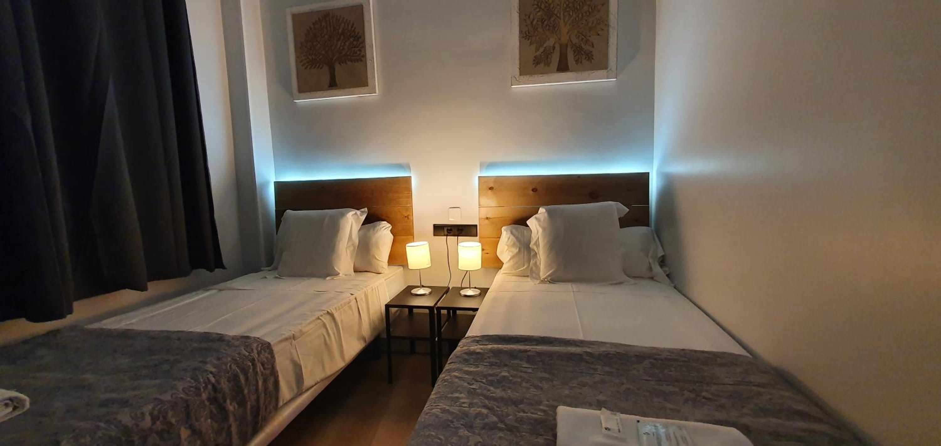 Twin Room with Private Bathroom