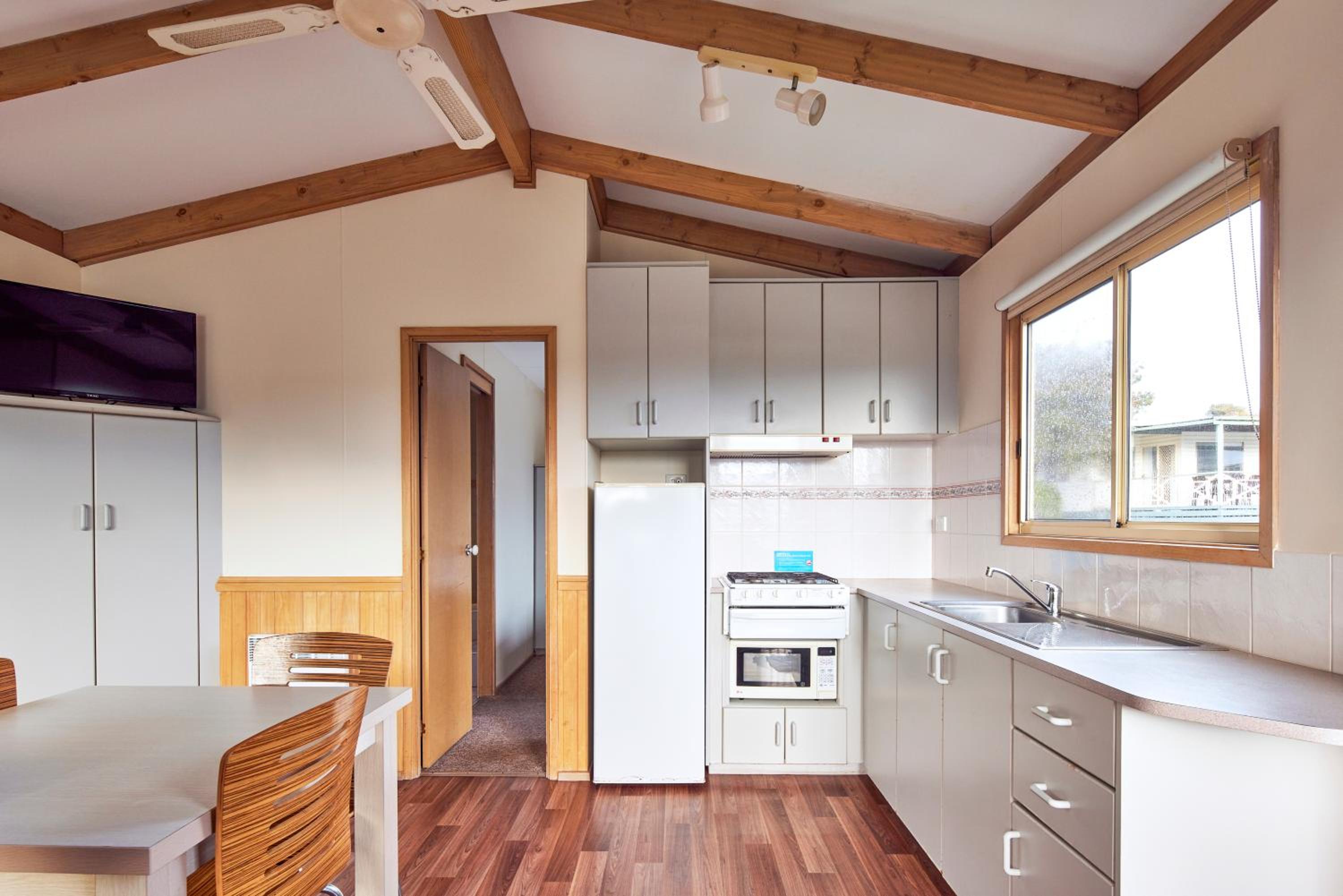 Standard Cabin - Photo 5