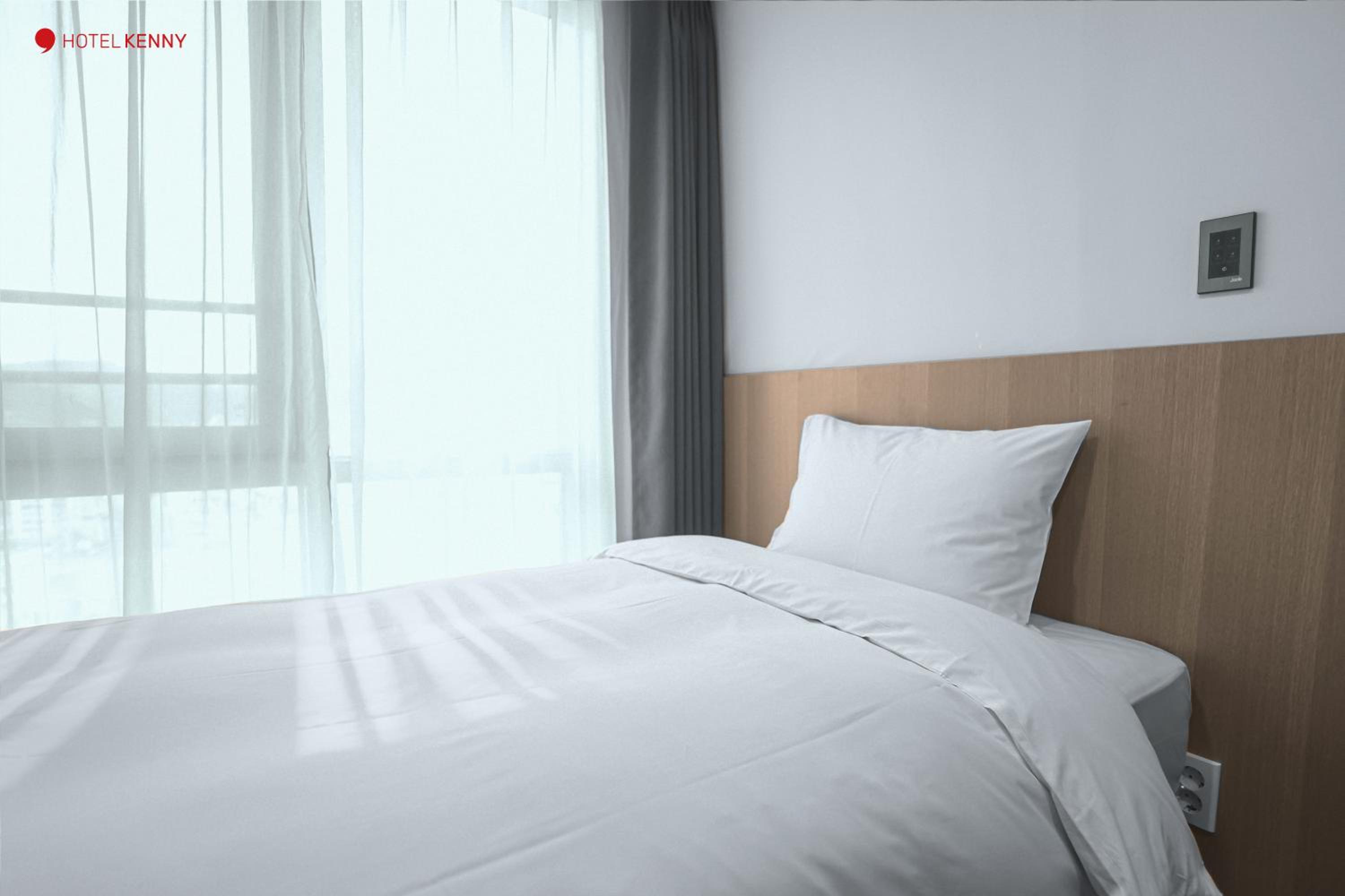 Standard Single Room - Photo 3