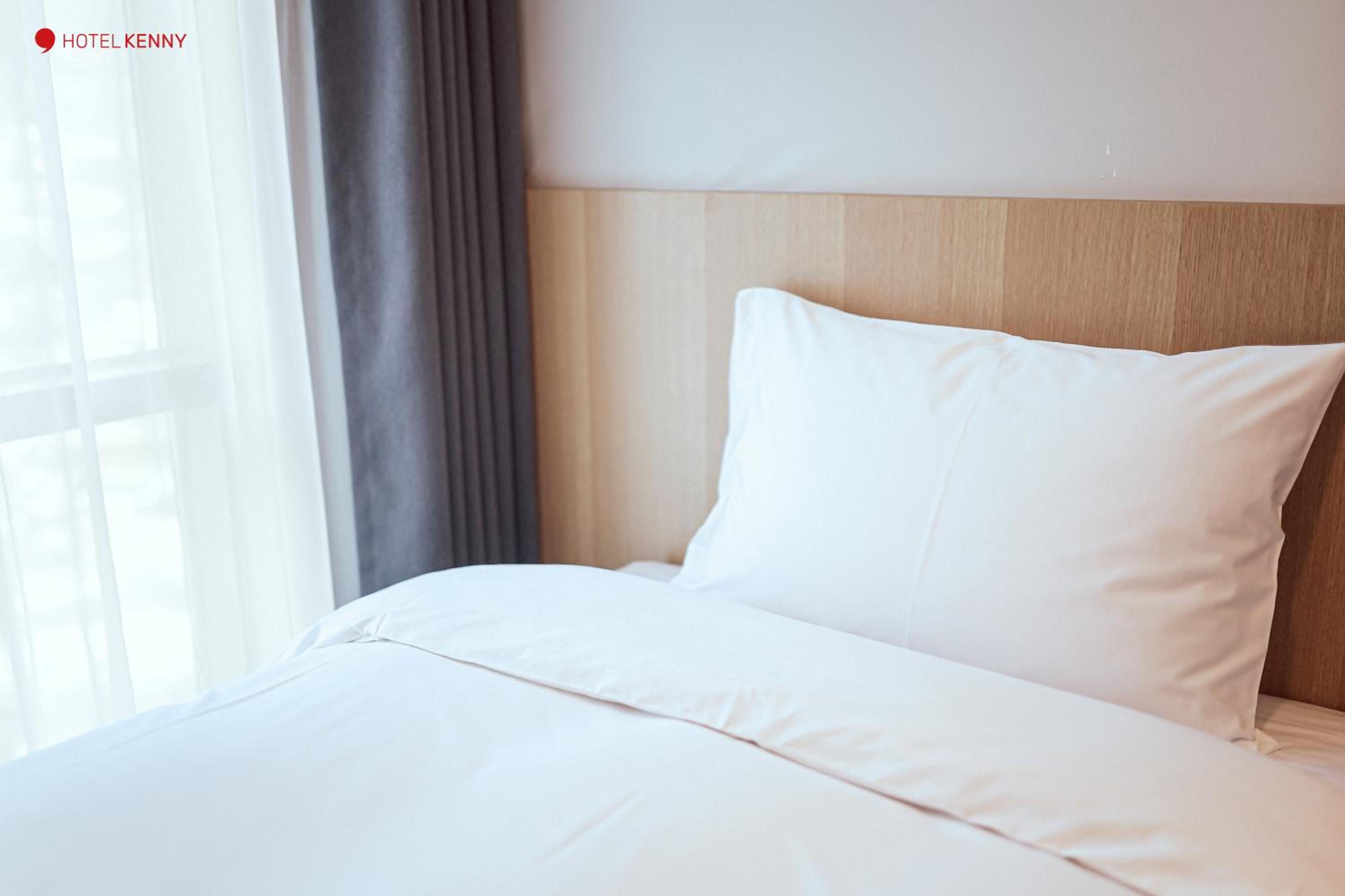 Standard Single Room - Photo 10