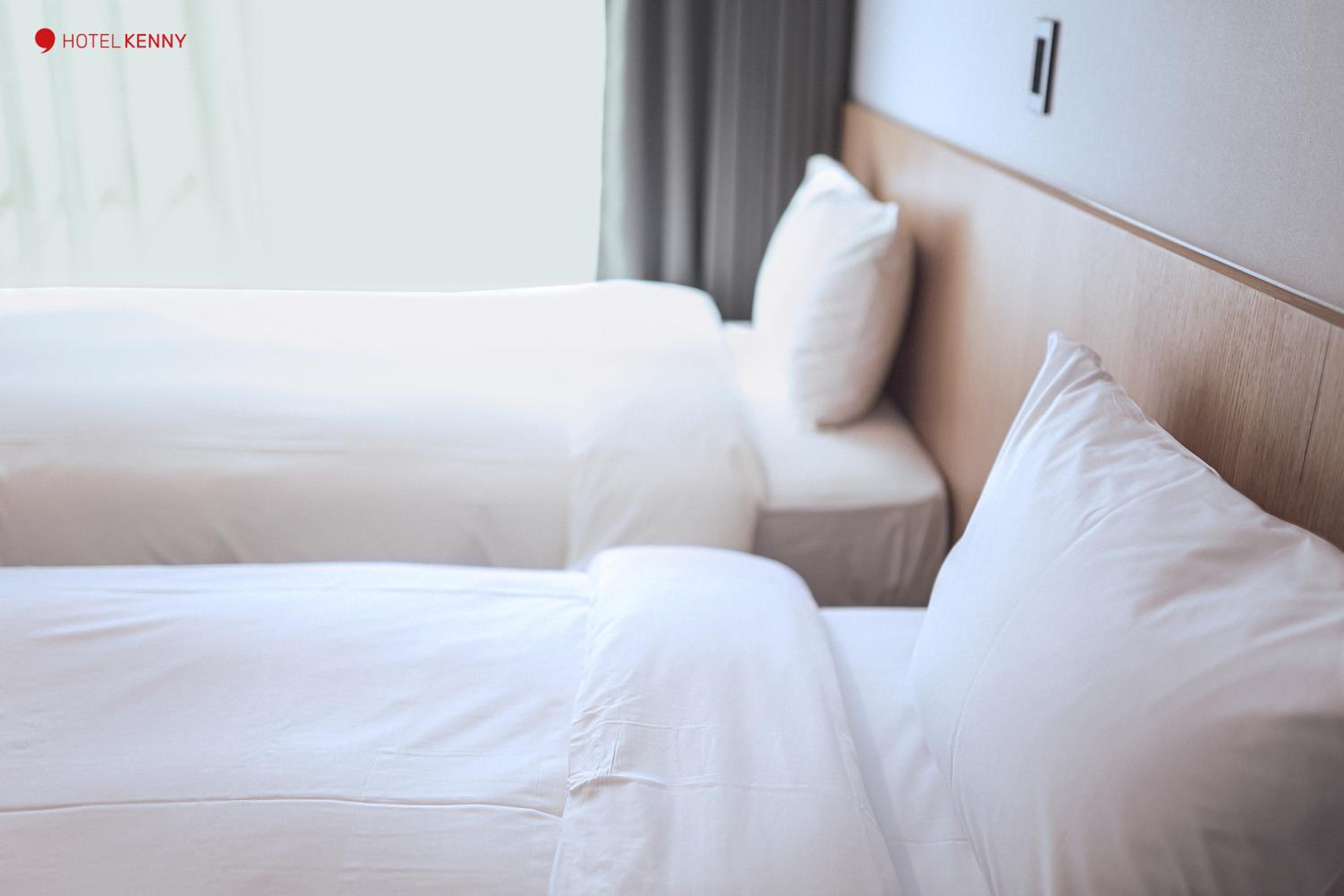 Standard Twin Room - Photo 3