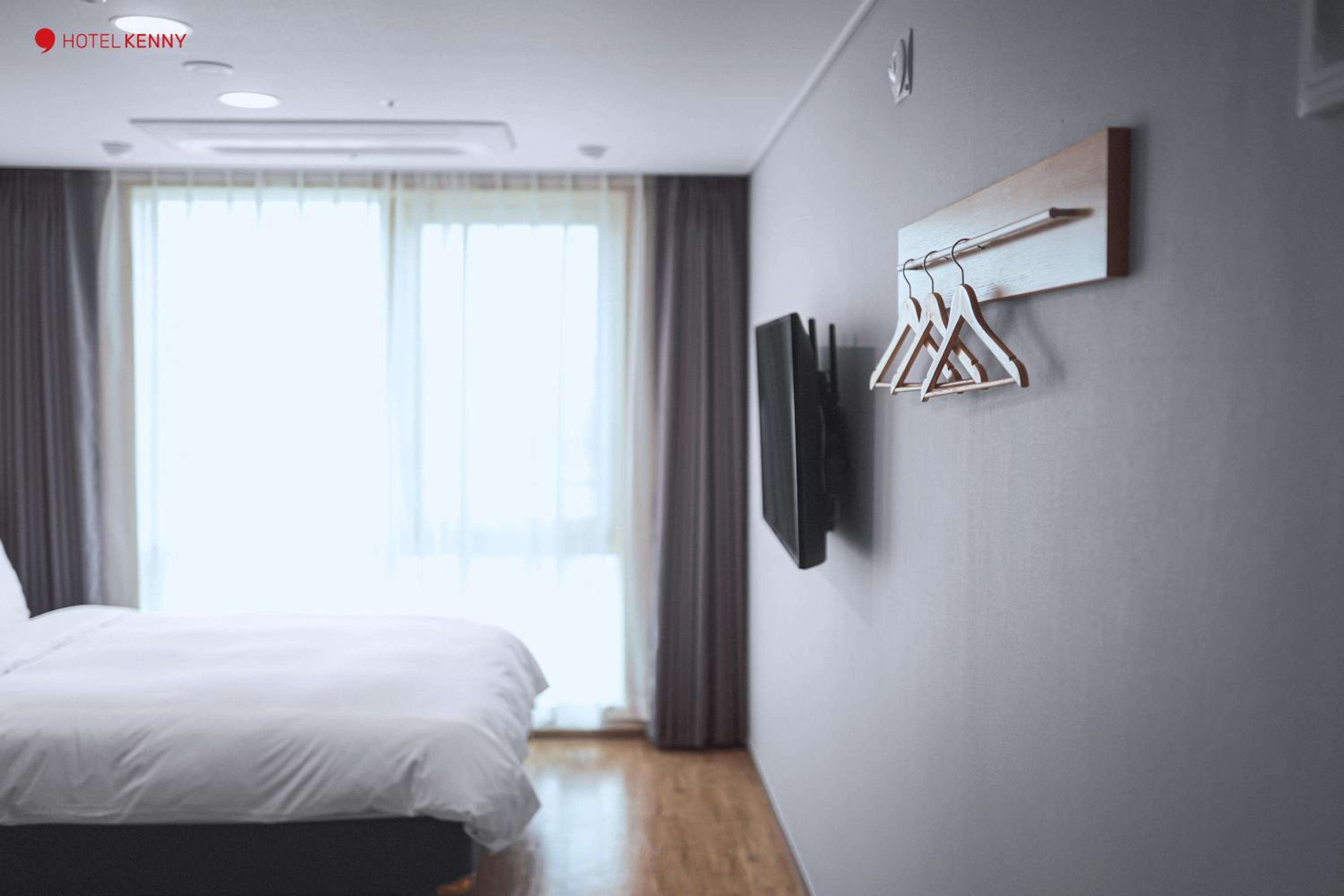 Standard Double Room - Photo 3