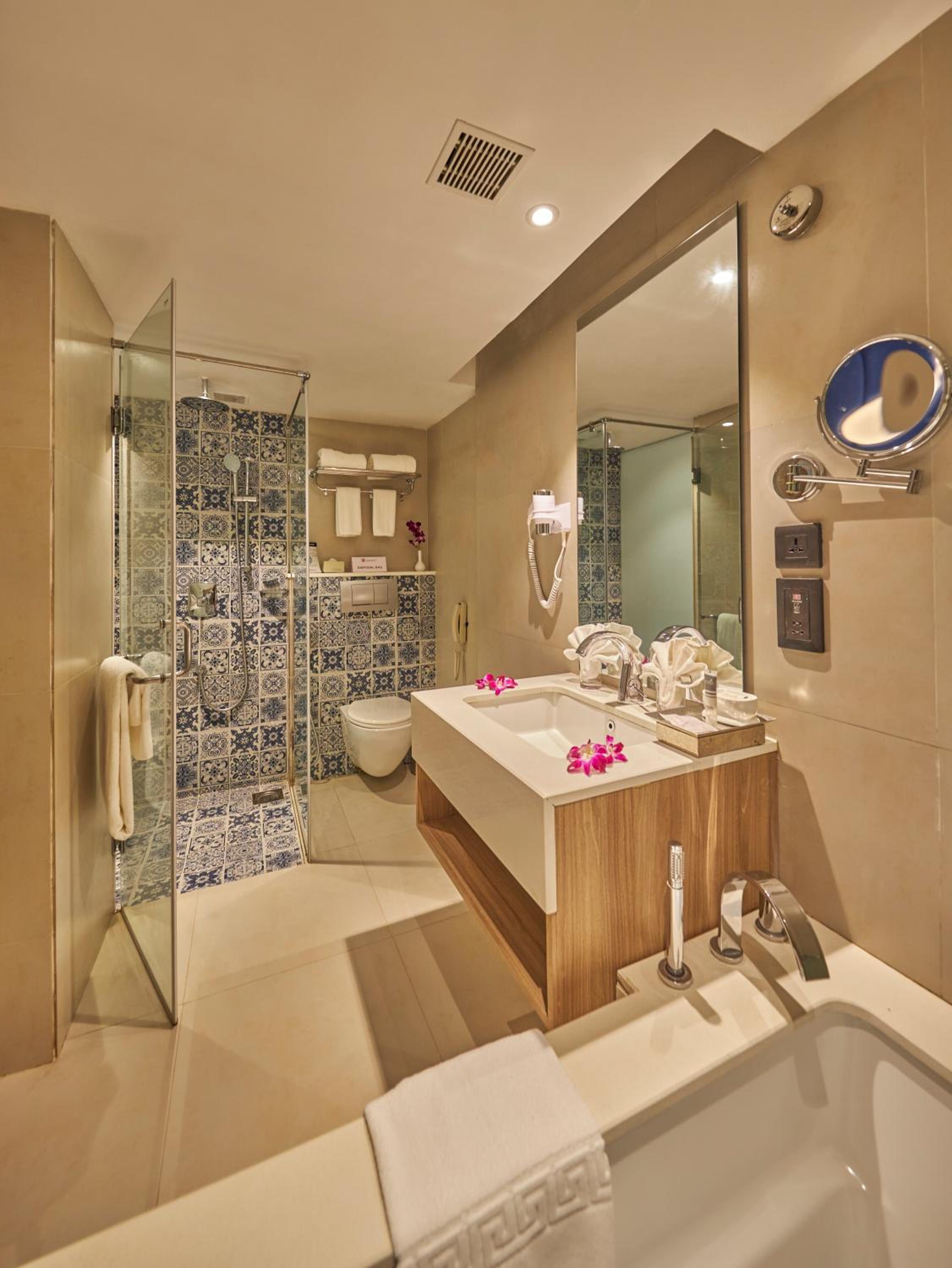 Suite with Private Pool  - Photo 8
