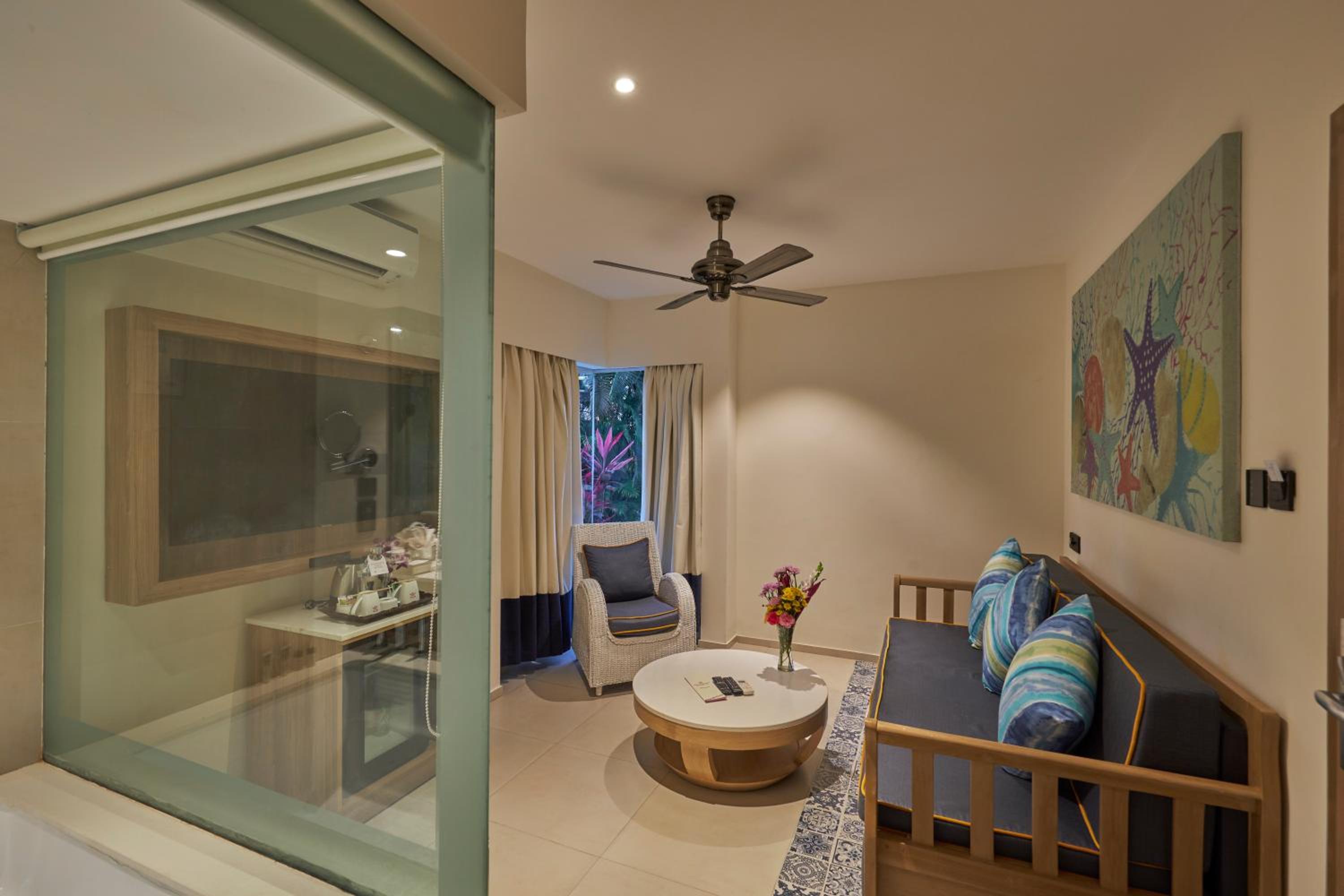 Suite with Private Pool  - Photo 1