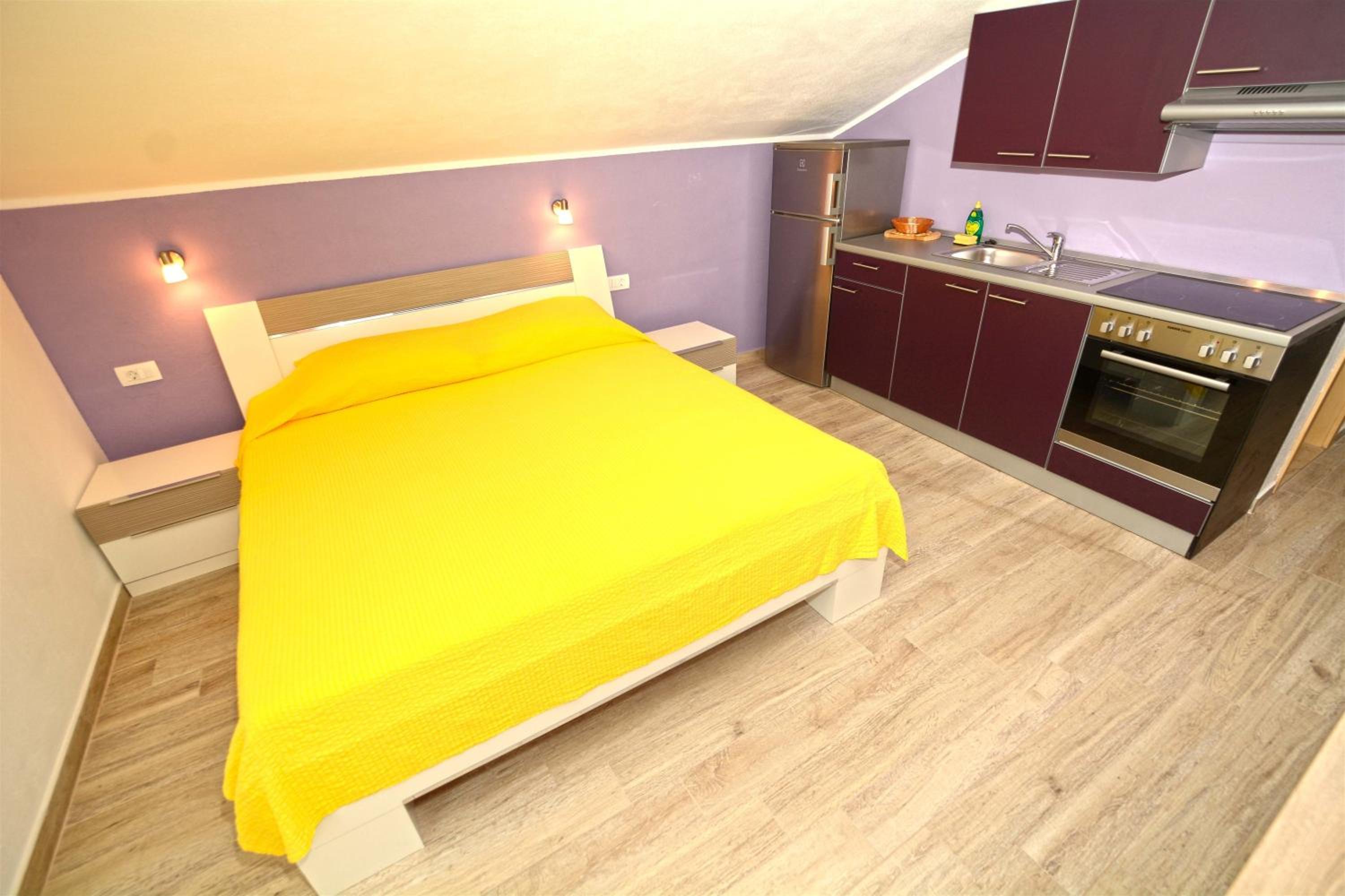 Studio Apartment with Sea View