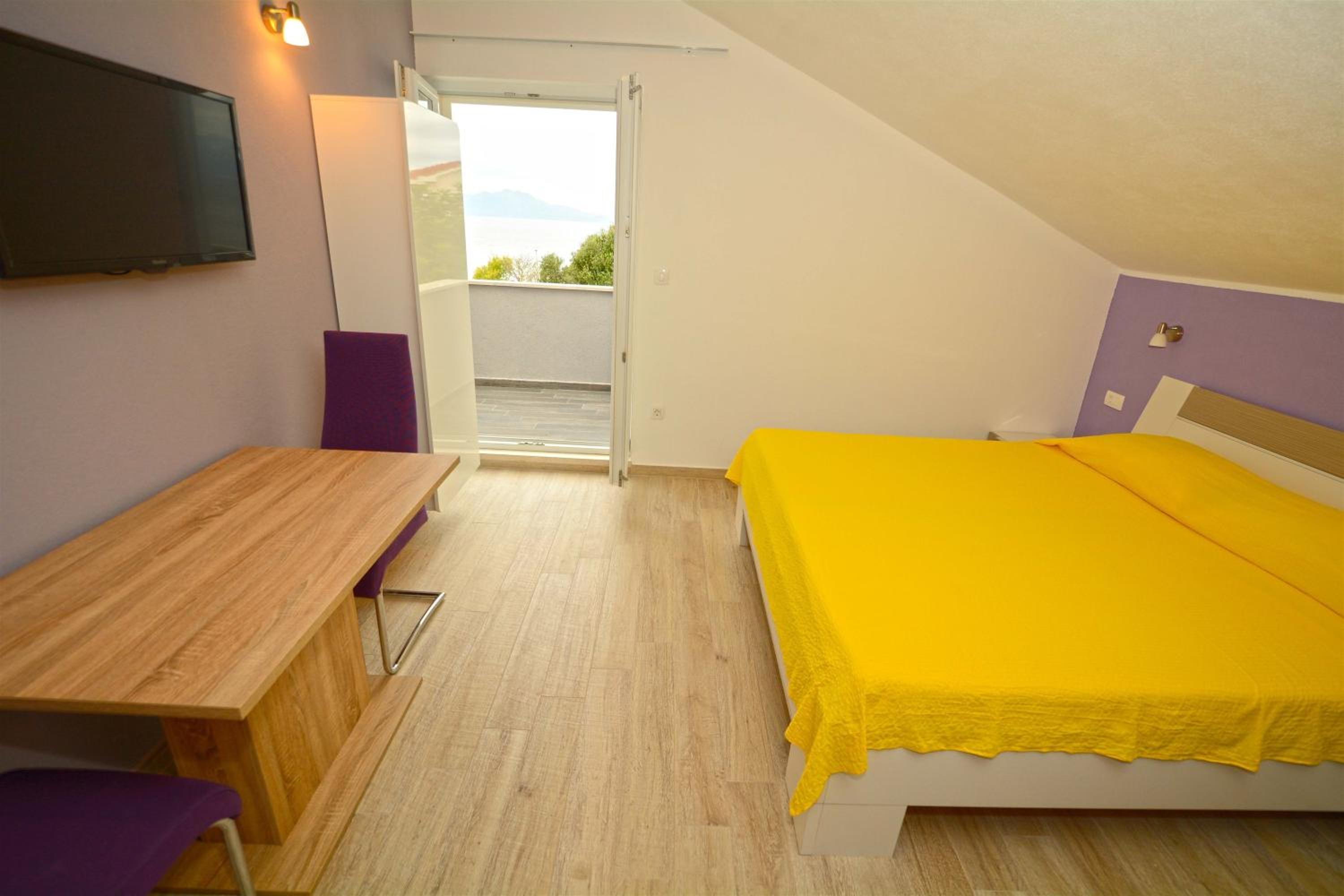 Studio Apartment with Sea View photo 3