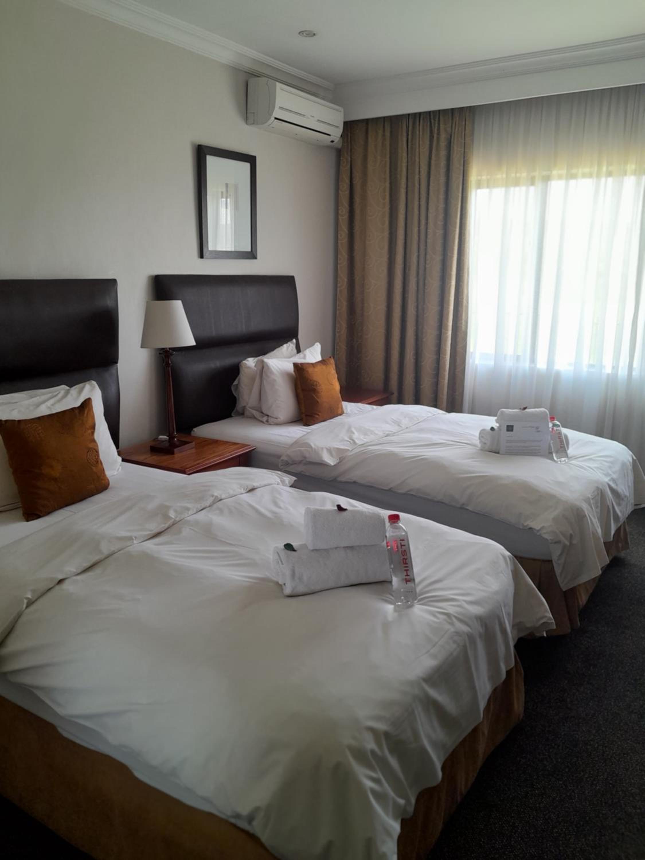 Twin Room - Photo 1