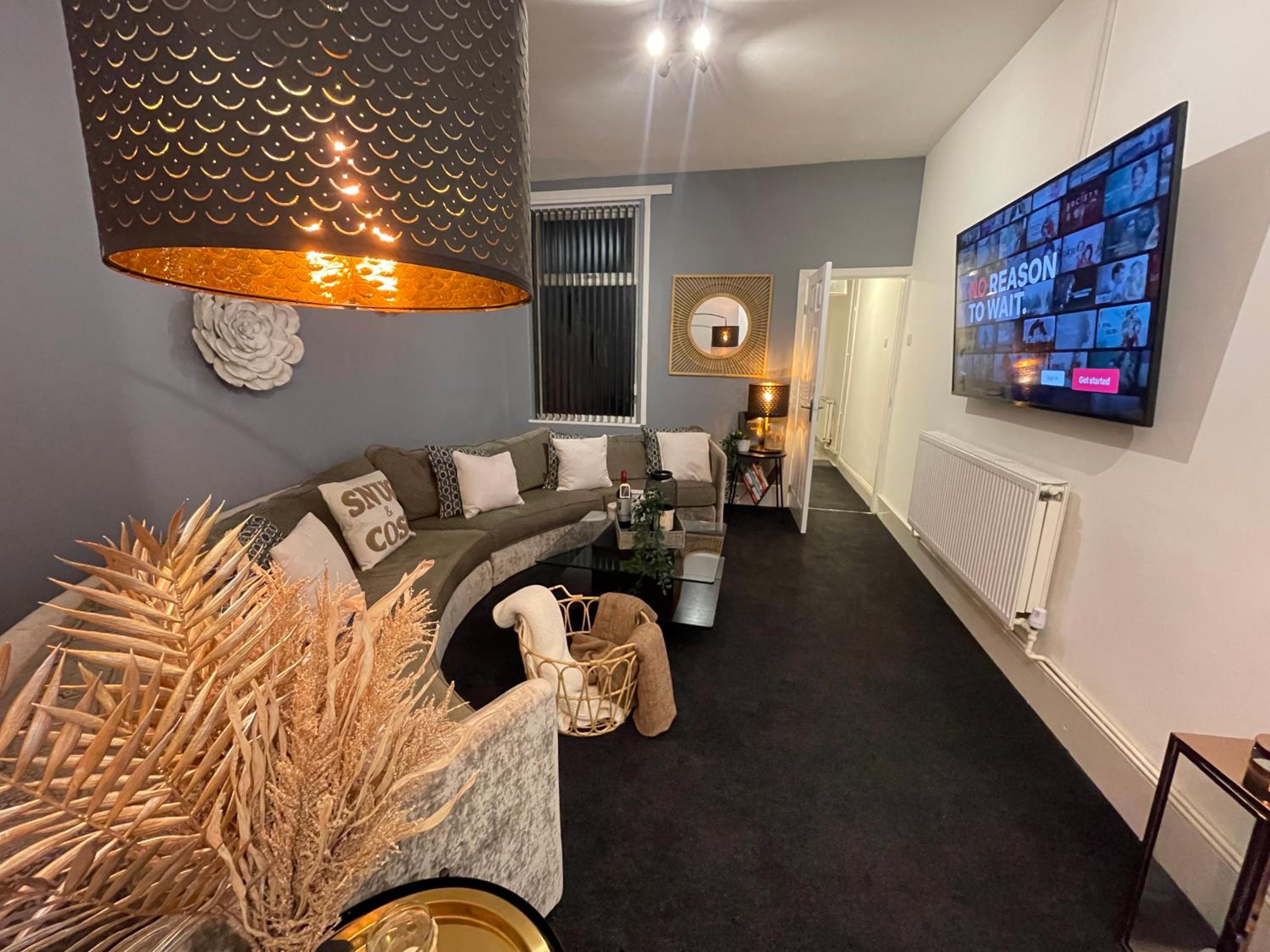 Three-Bedroom House photo 1