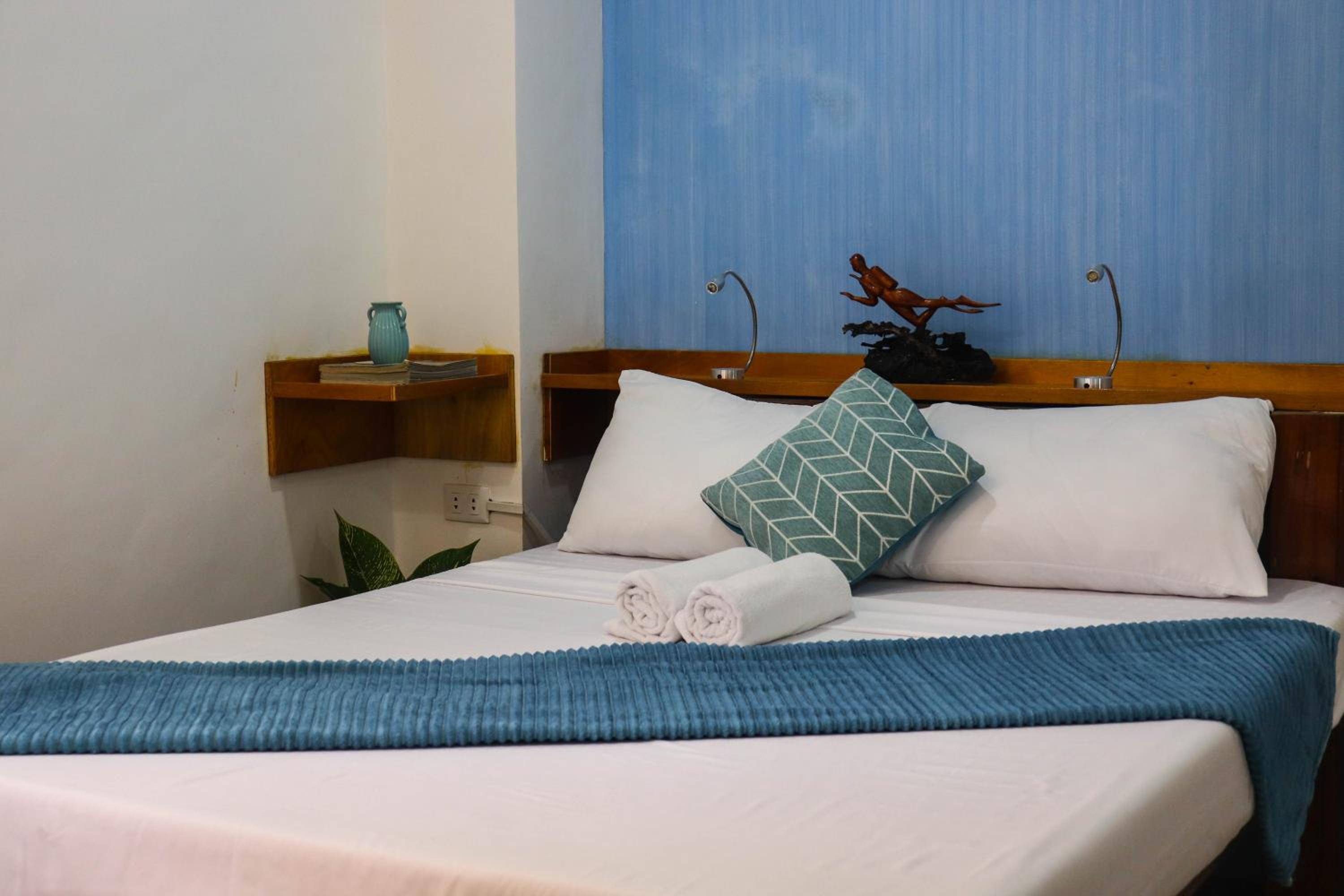 Double Room - Photo 5