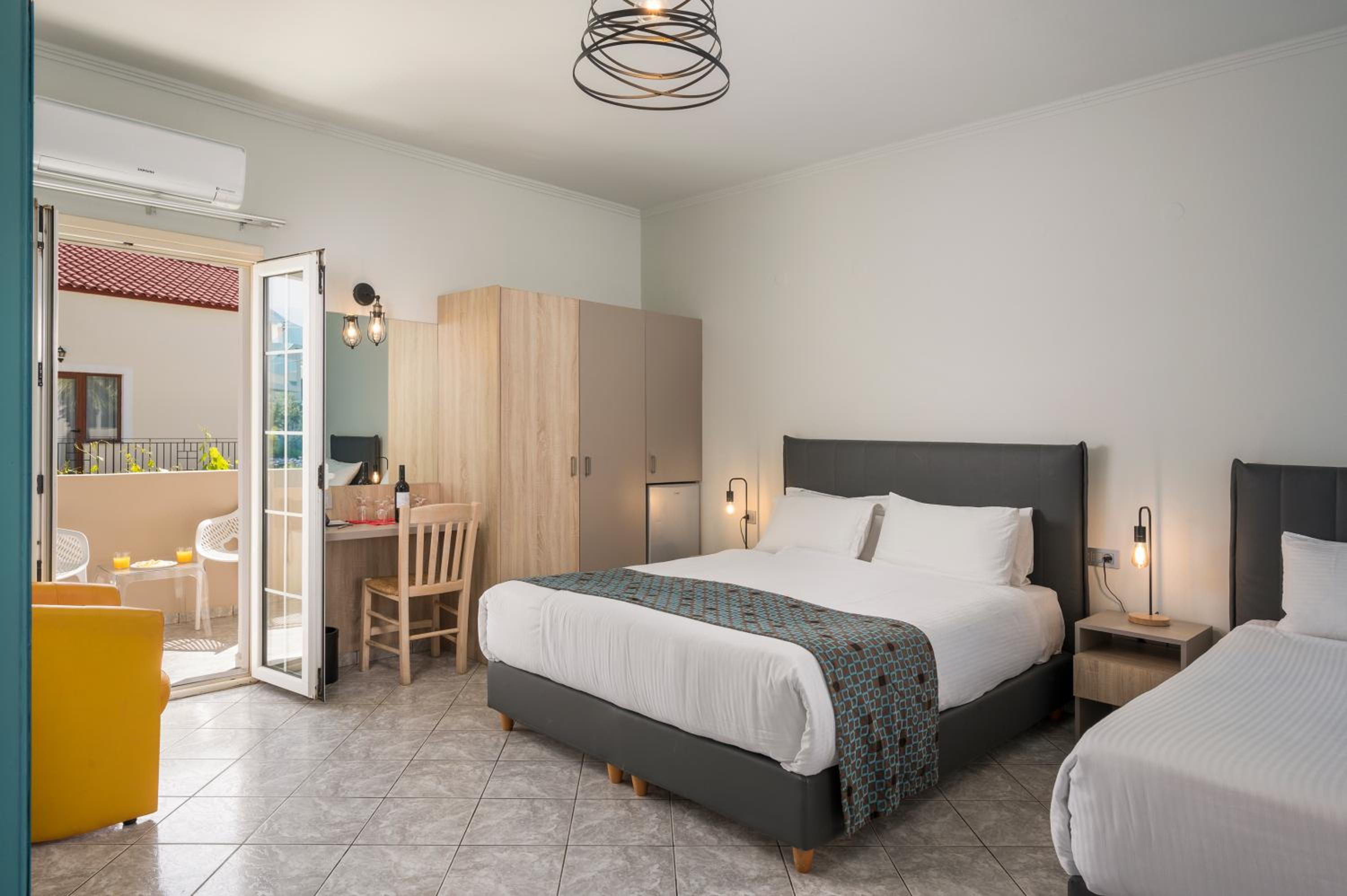 Dreibettzimmer