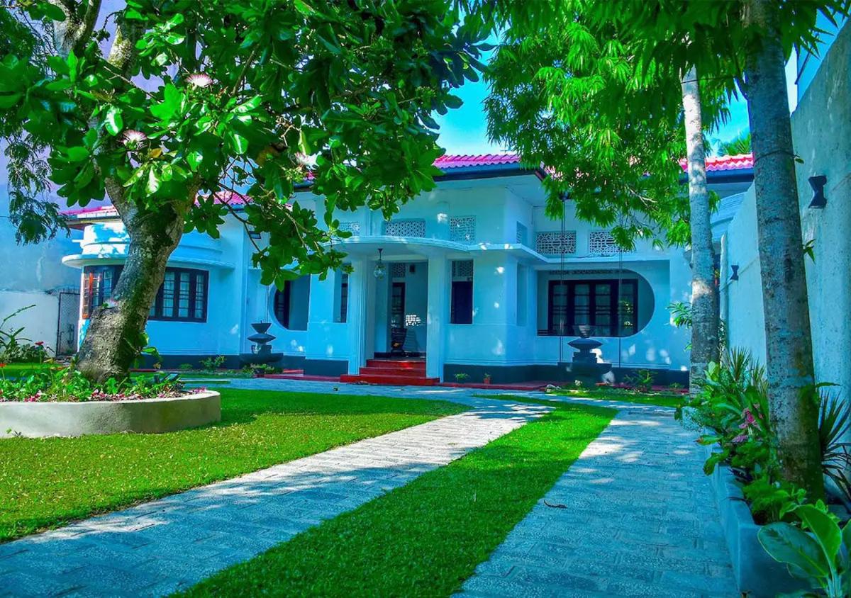 Villa photo 1
