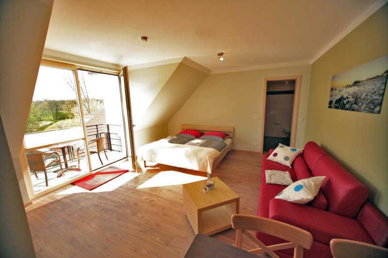 Apartment with Balcony photo 1