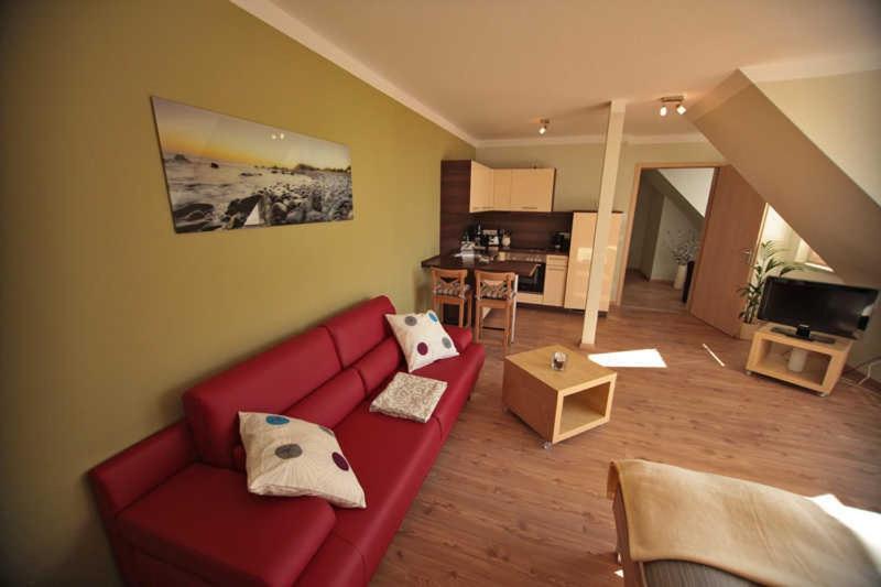 Apartment with Balcony photo 2