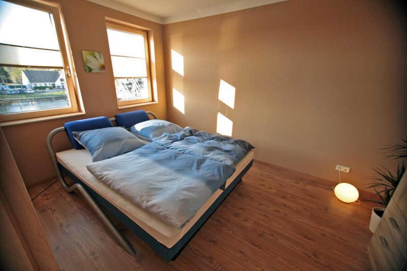Two-Bedroom Apartment with Balcony photo 3