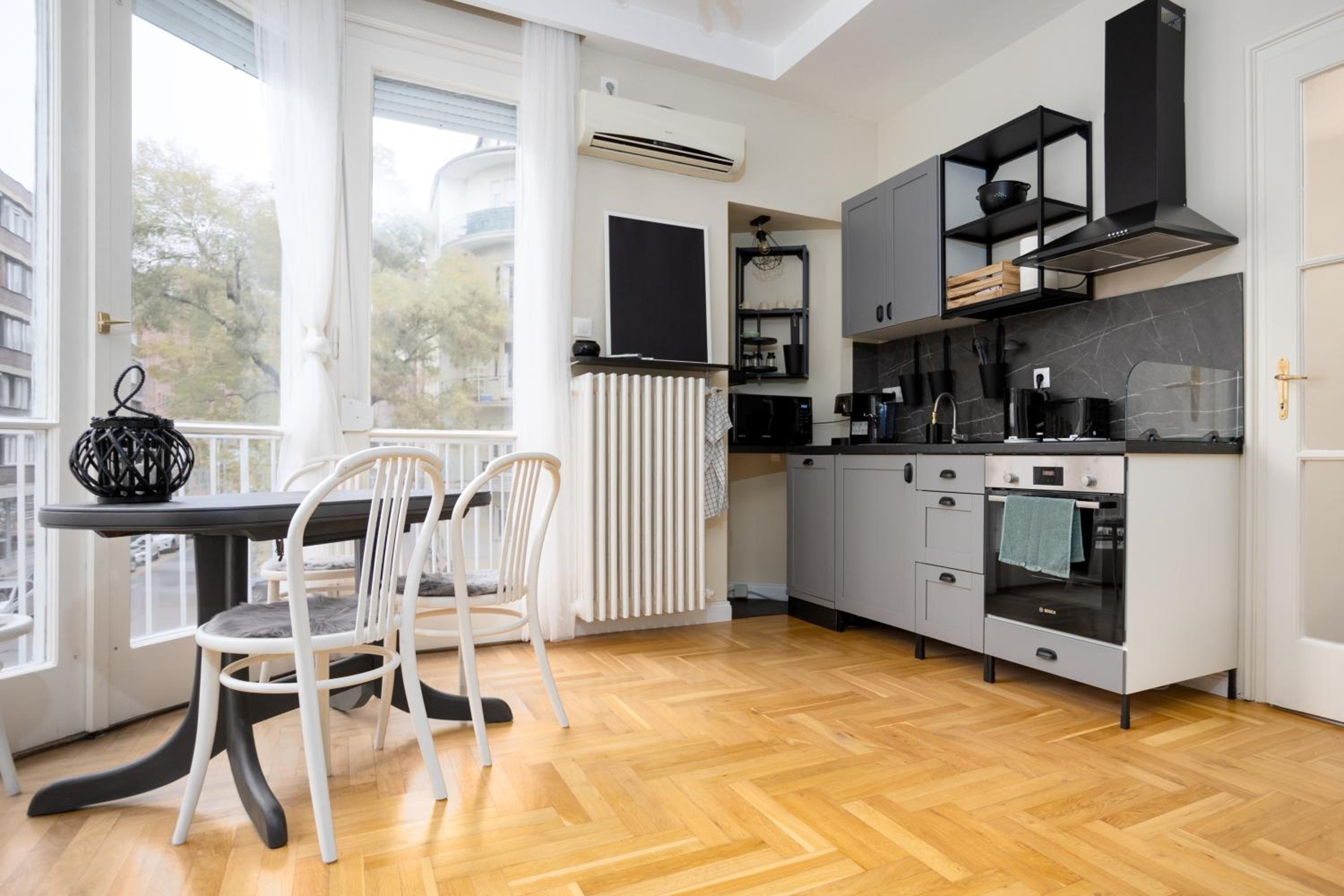 Two-Bedroom Apartment - Photo 4