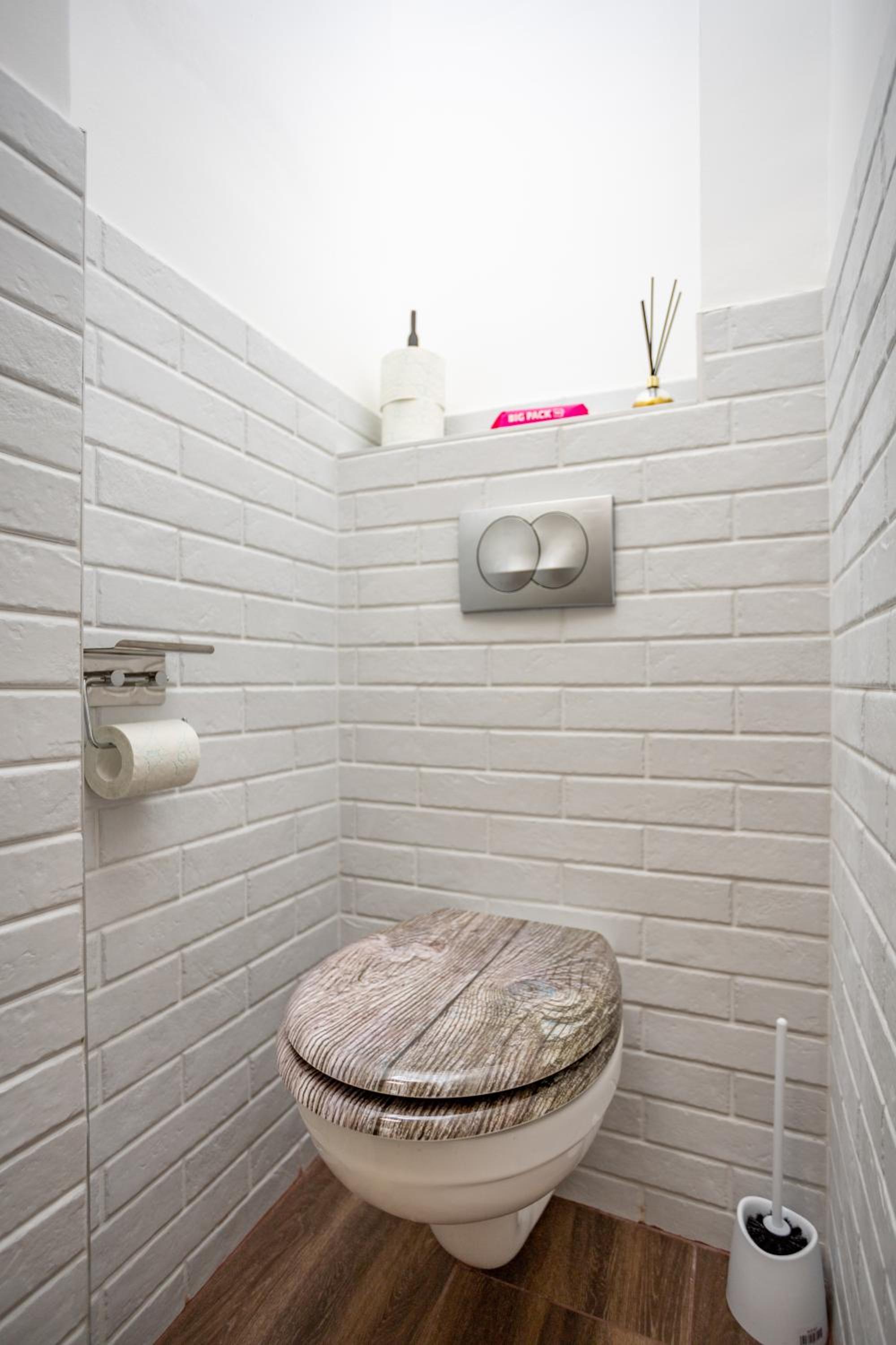 Two-Bedroom Apartment - Photo 13