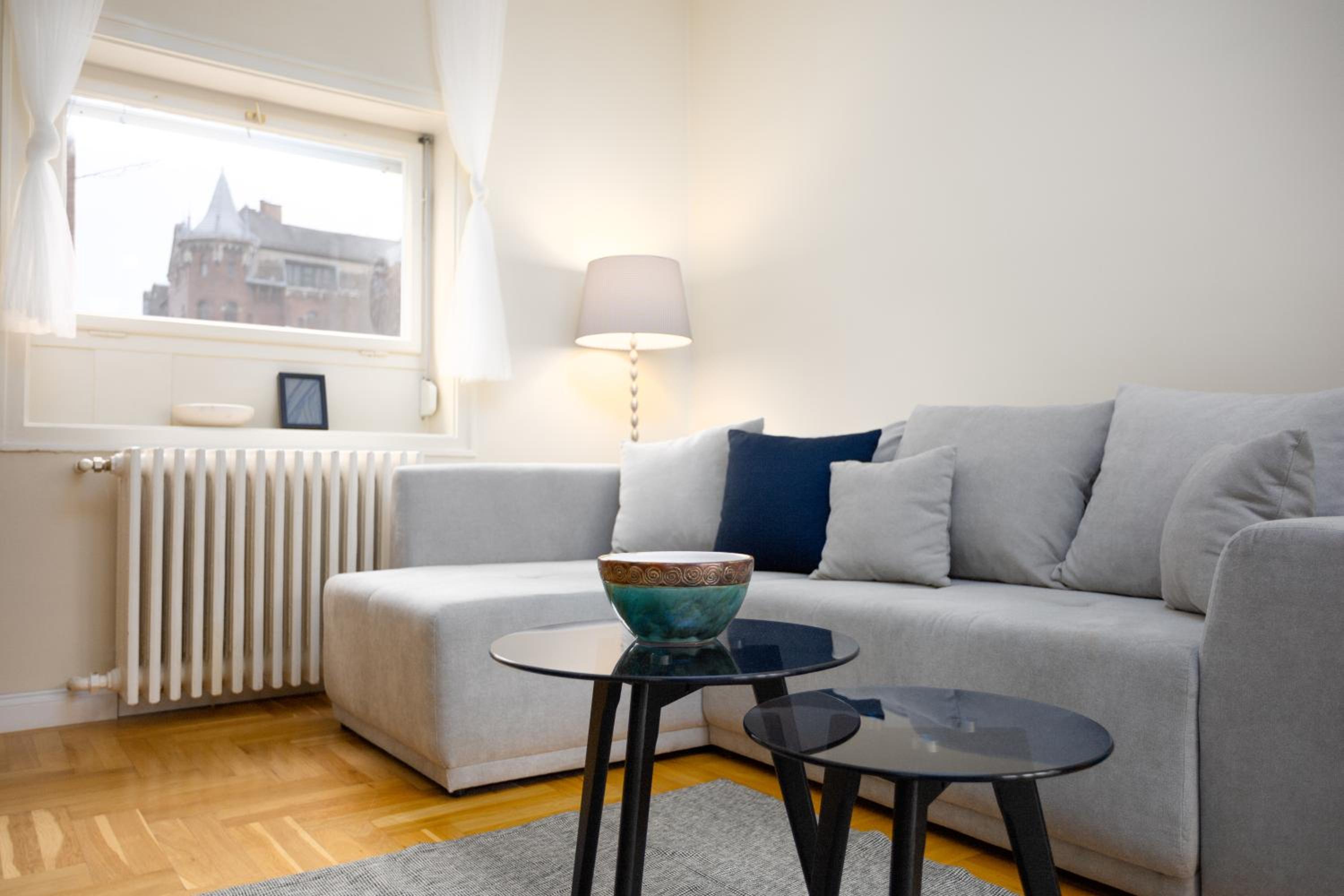 Two-Bedroom Apartment - Photo 17