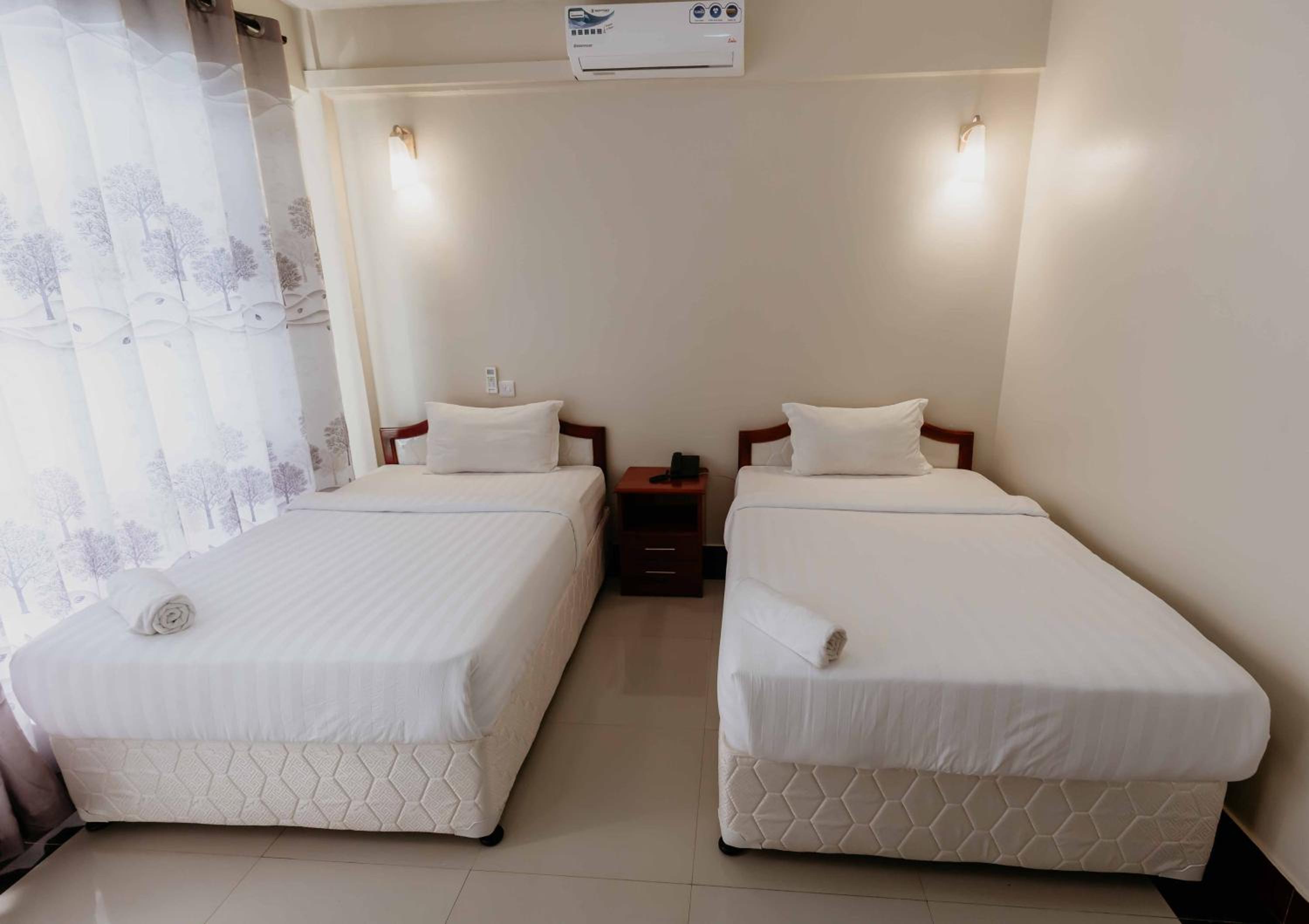 Standard Twin Room