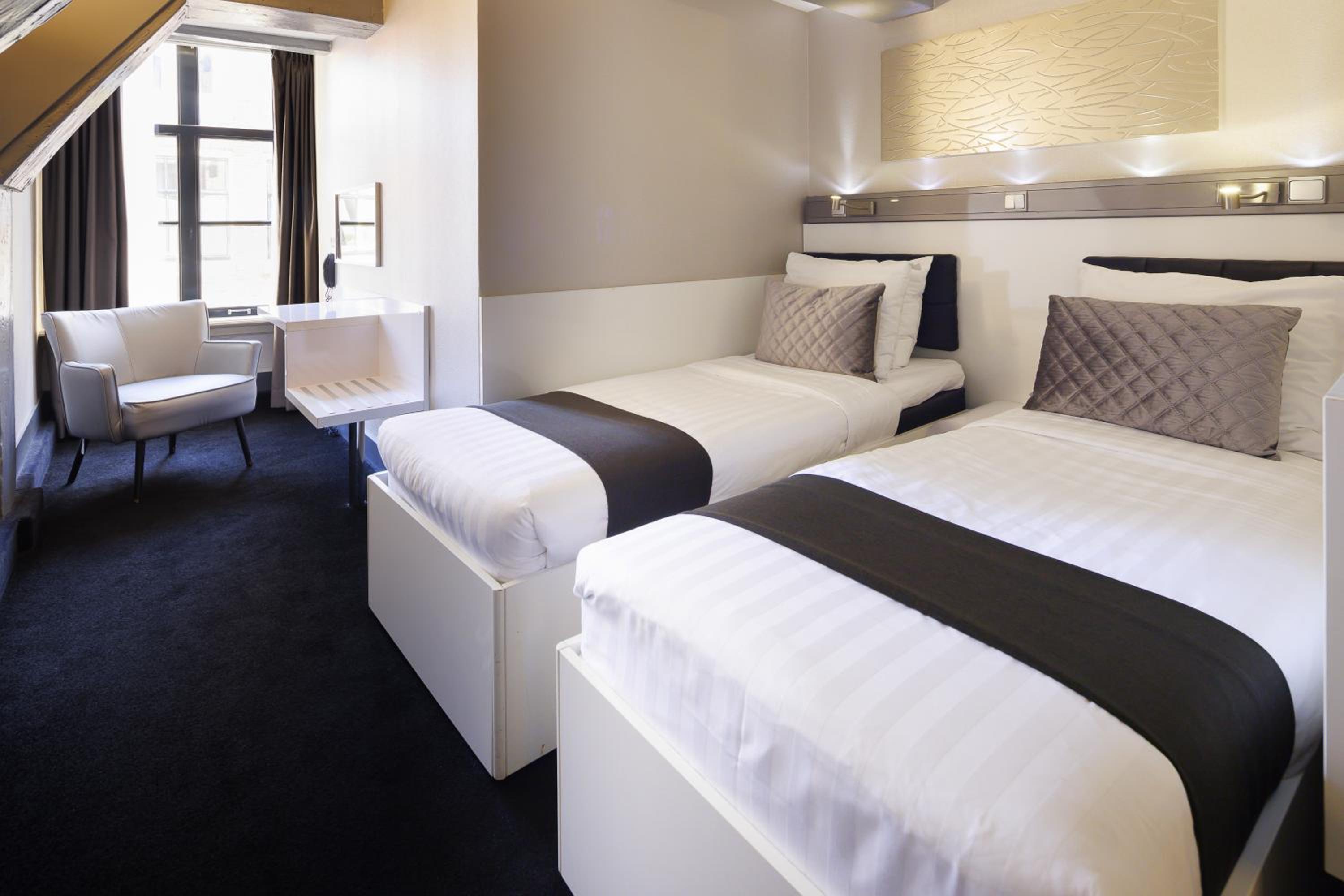 Standard Twin Room photo 3
