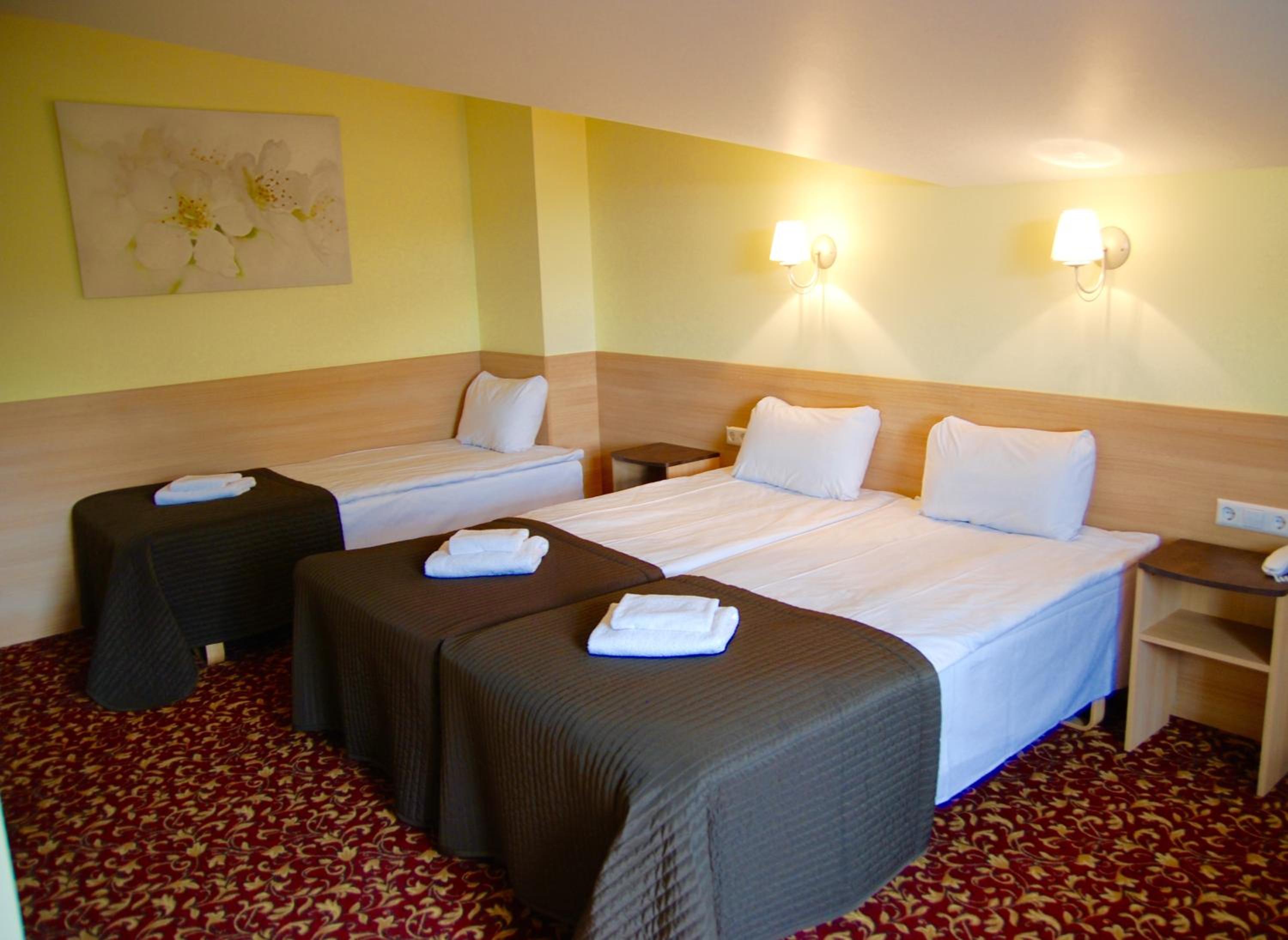 Standard Triple Room - Photo 1