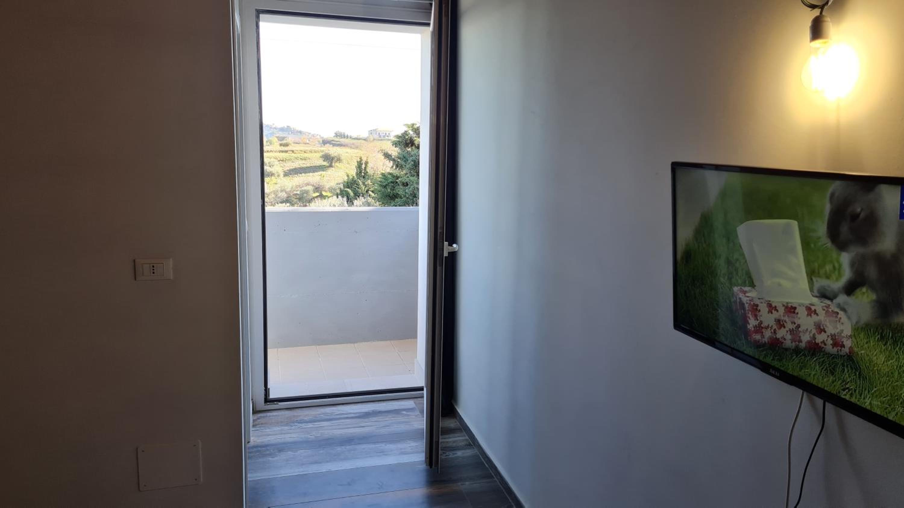 Double Room with Balcony (2 Adults + 1 Child) photo 3