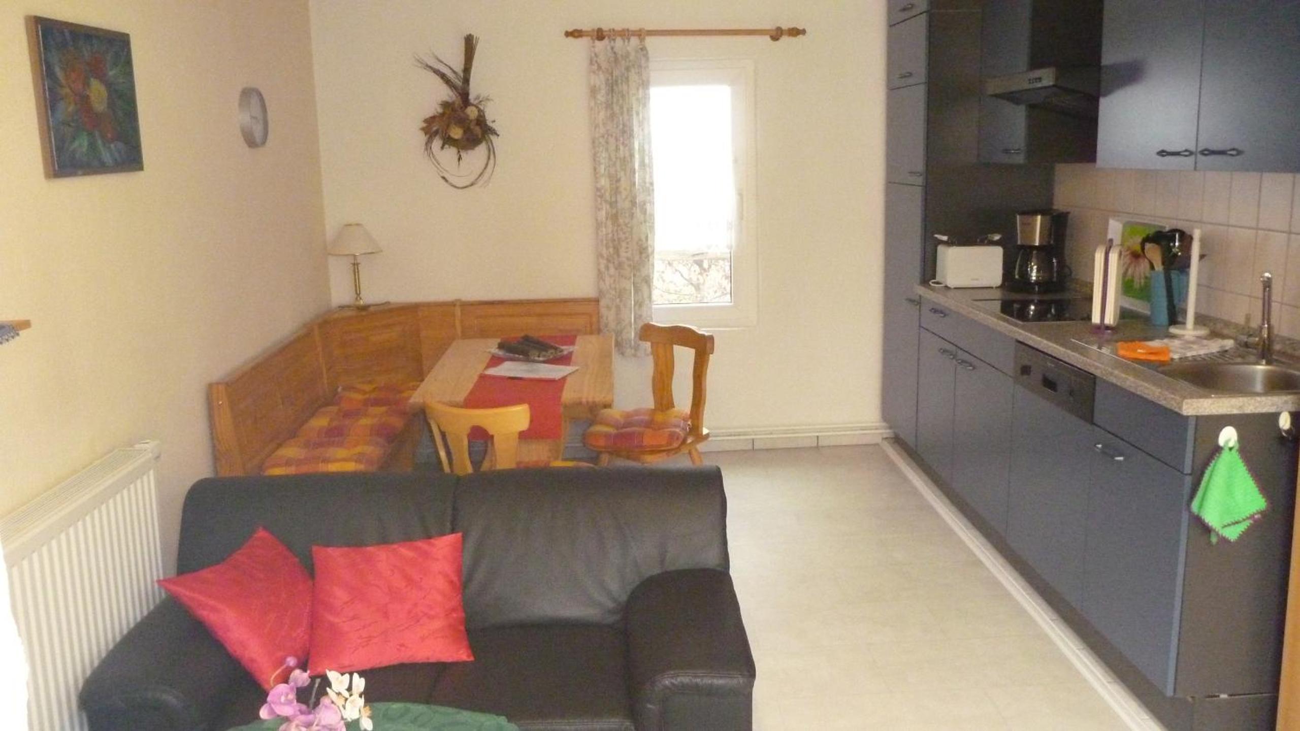 Apartment photo 2
