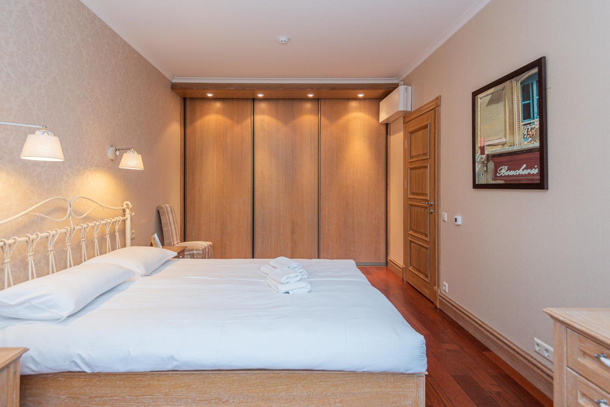 One-Bedroom Apartment - Photo 20