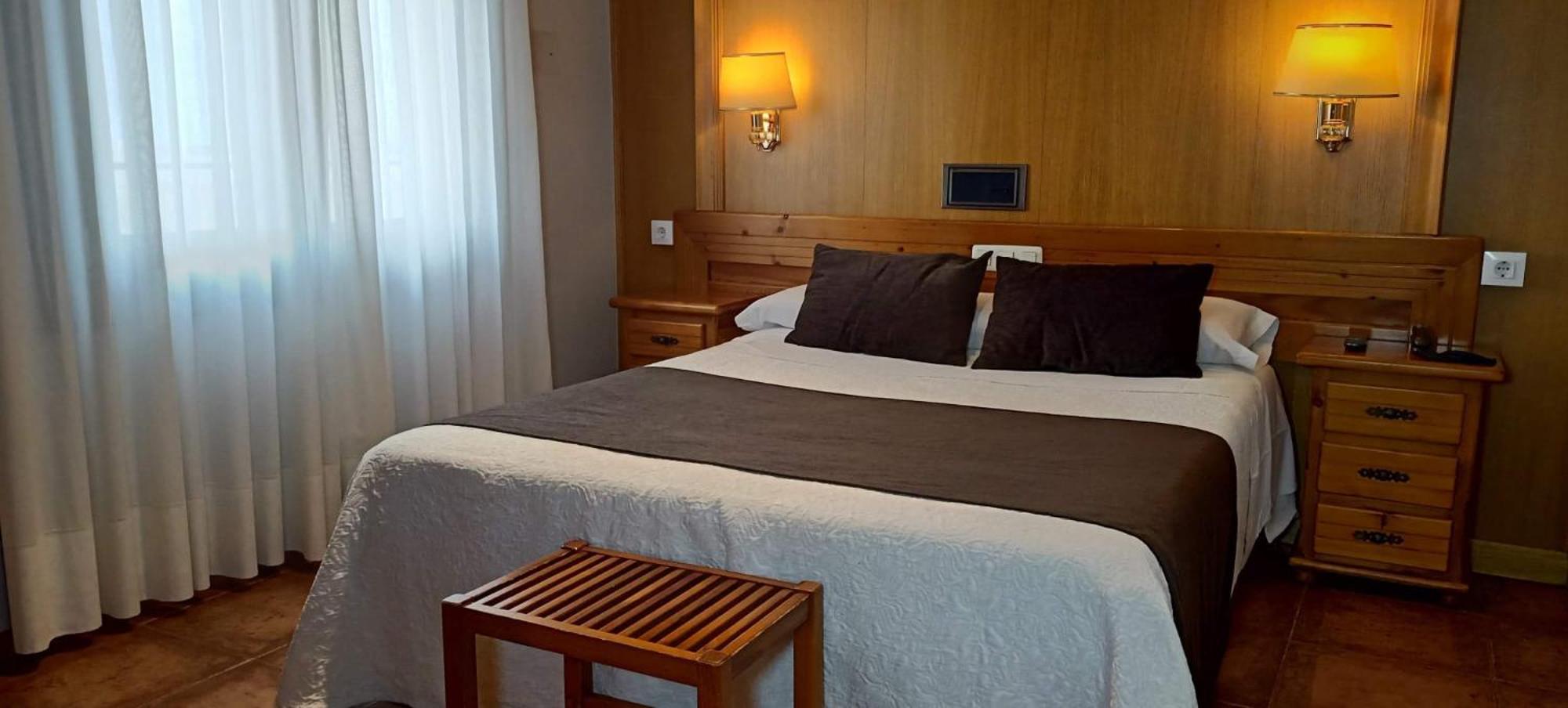 Double Room - Photo 2