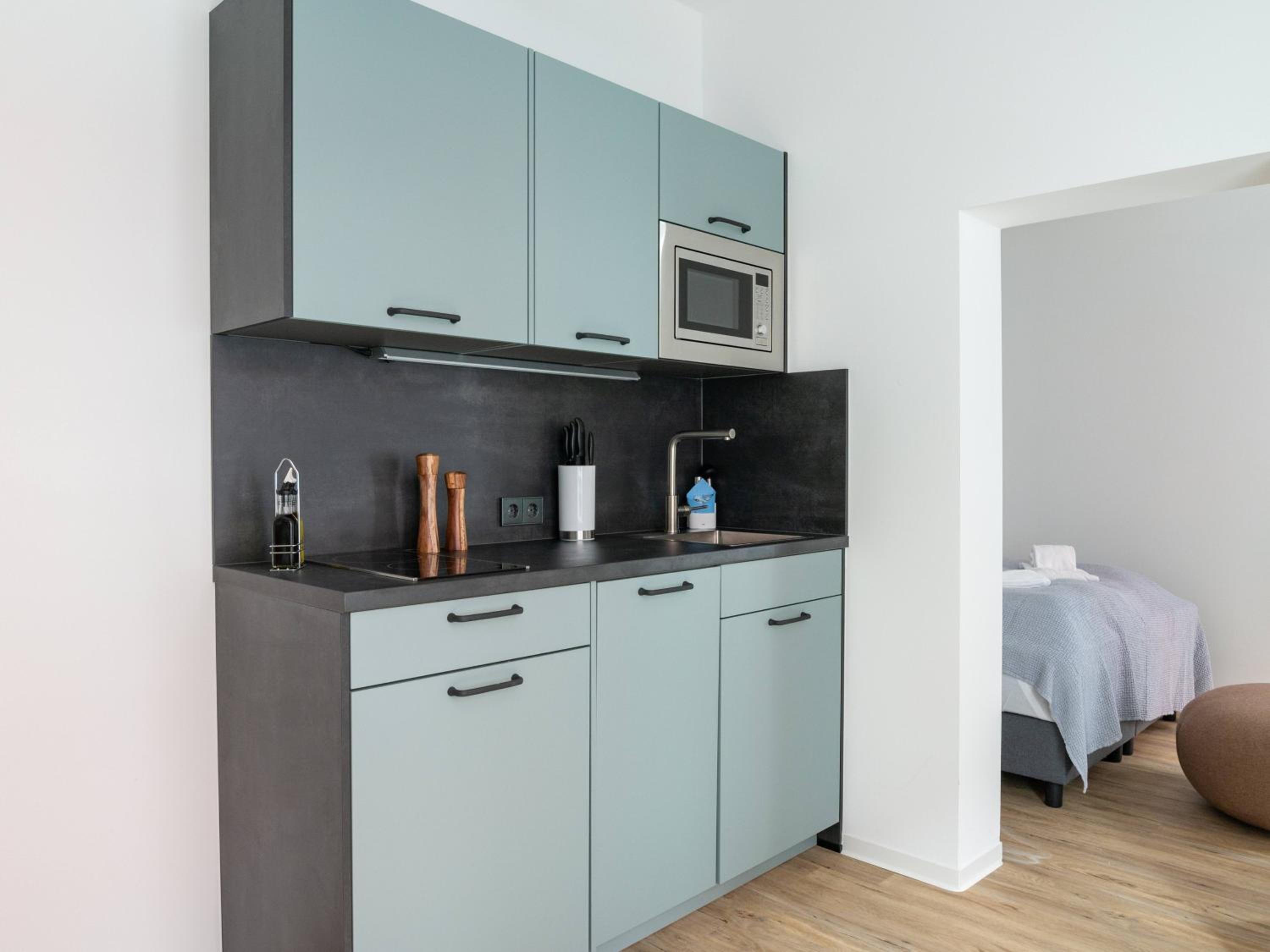 One-Bedroom Suite - Photo 13