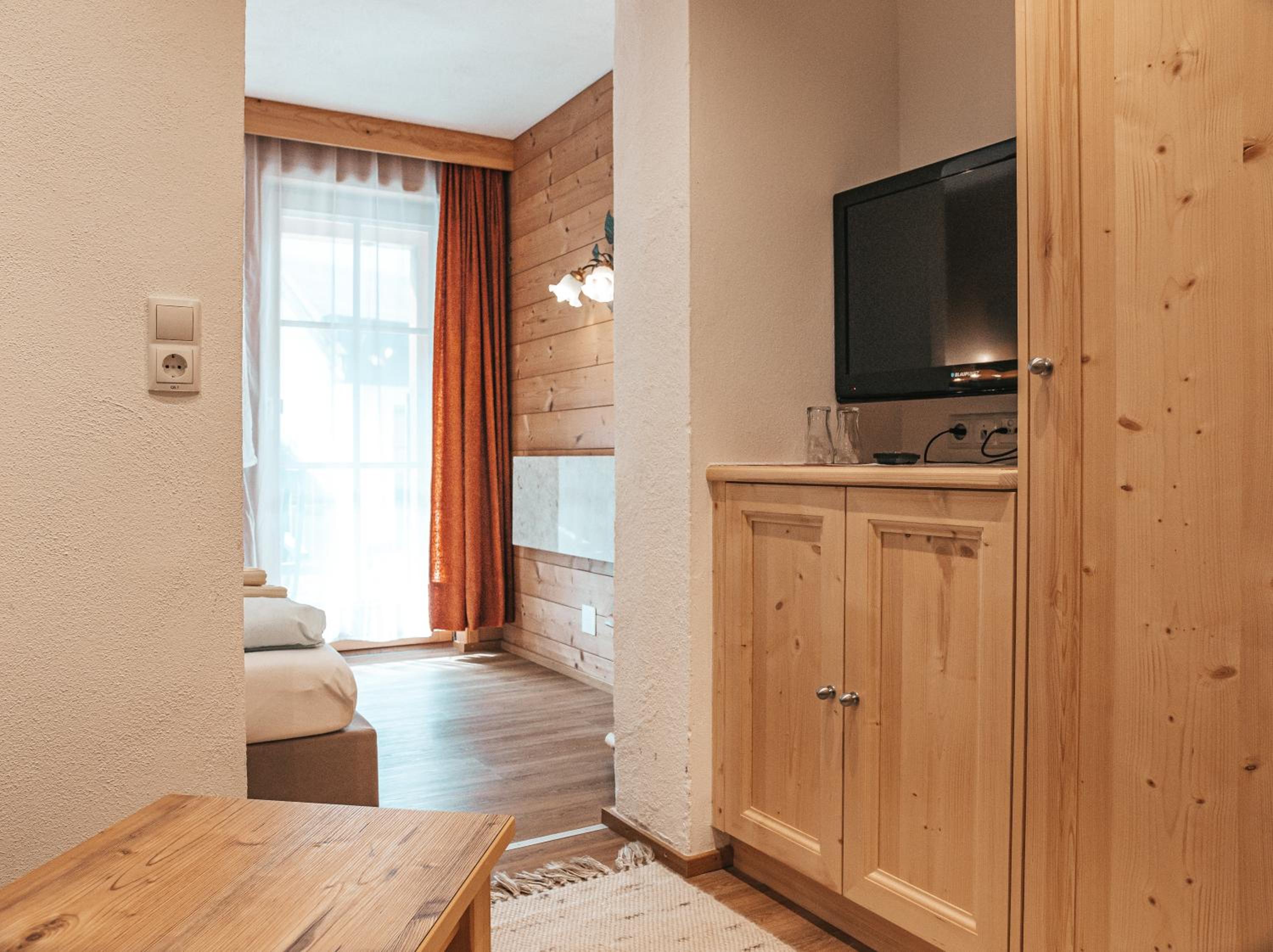 Double or Twin Room photo 2
