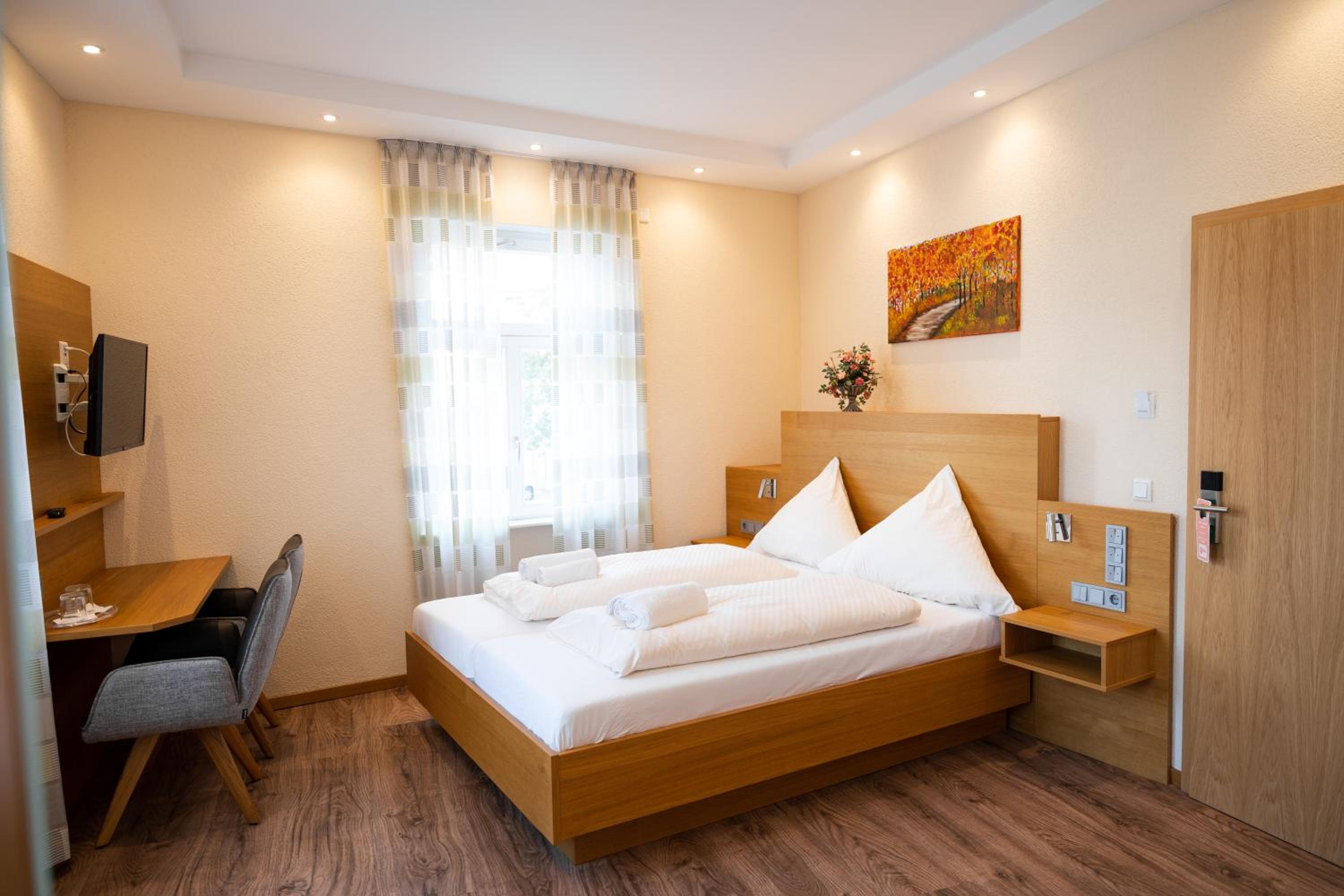 Double Room with Private Bathroom photo 2