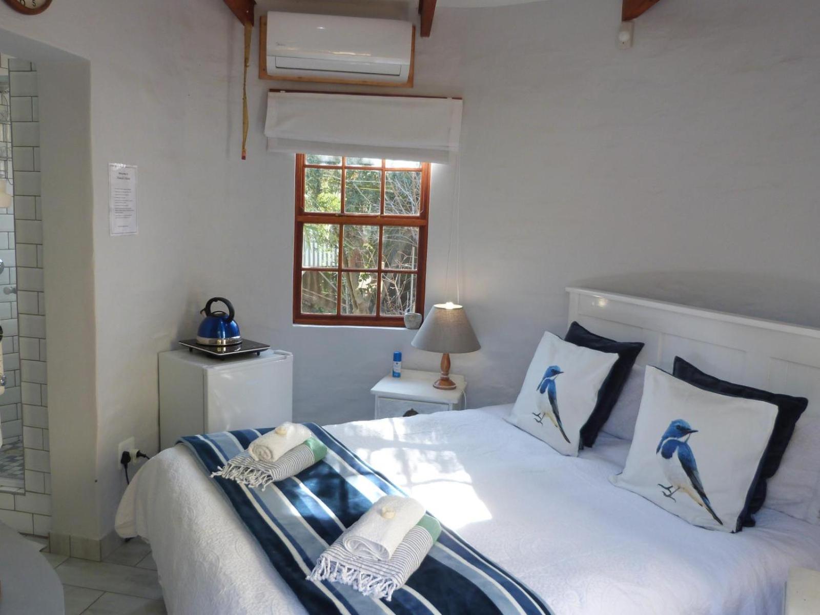 Cottage with Garden View - Photo 1