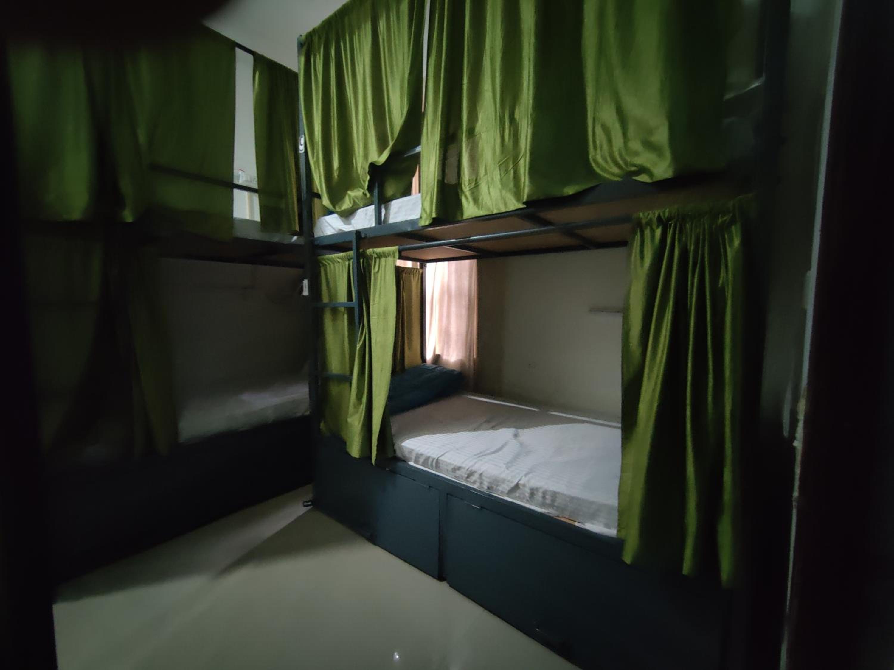 Bed in 6-Bed Mixed Dormitory Room photo 3
