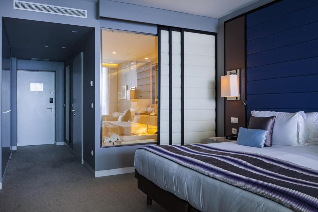 Premium King Room with One King Bed (Non Smoking)