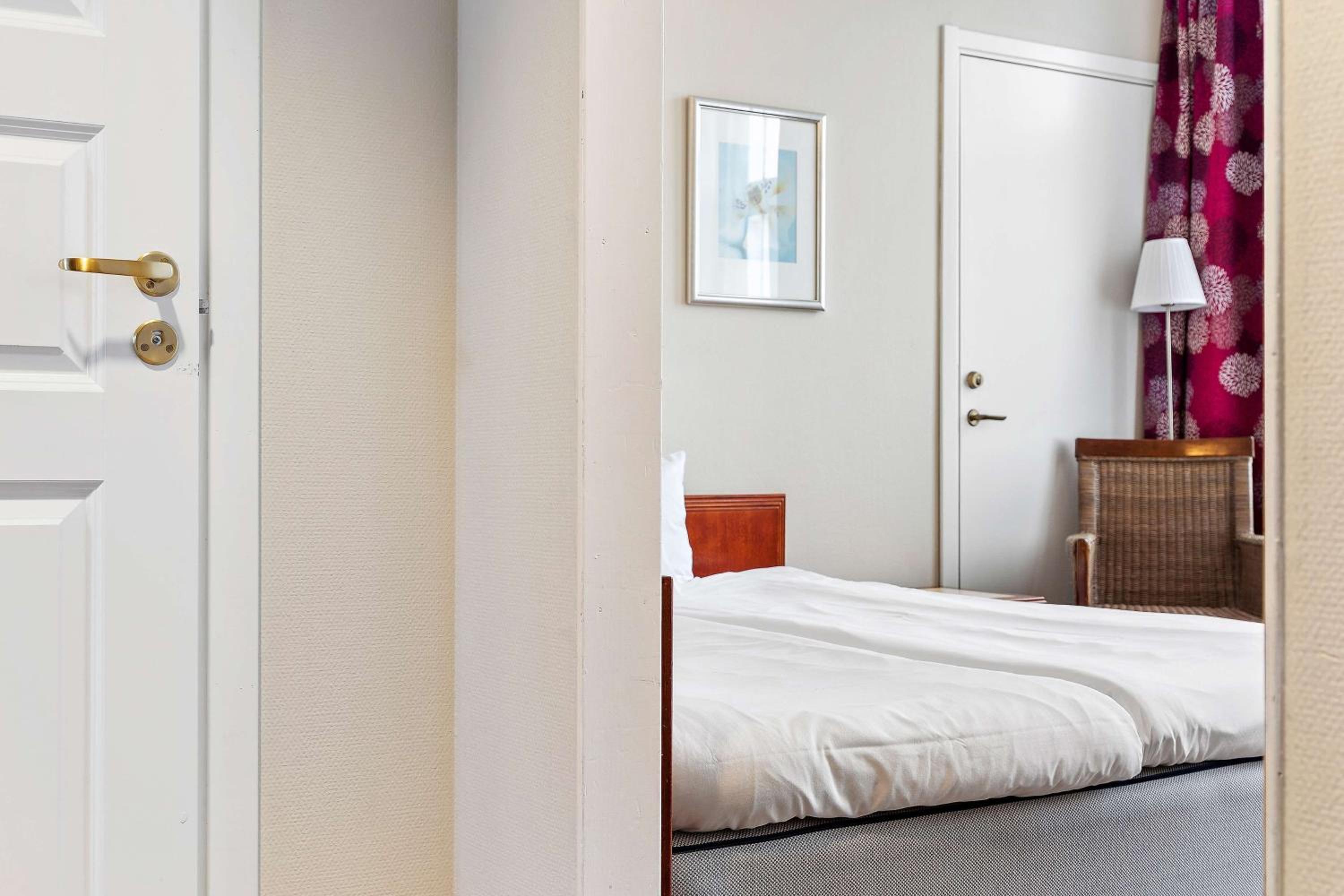 Superior Double Room - Non-Smoking - Photo 4