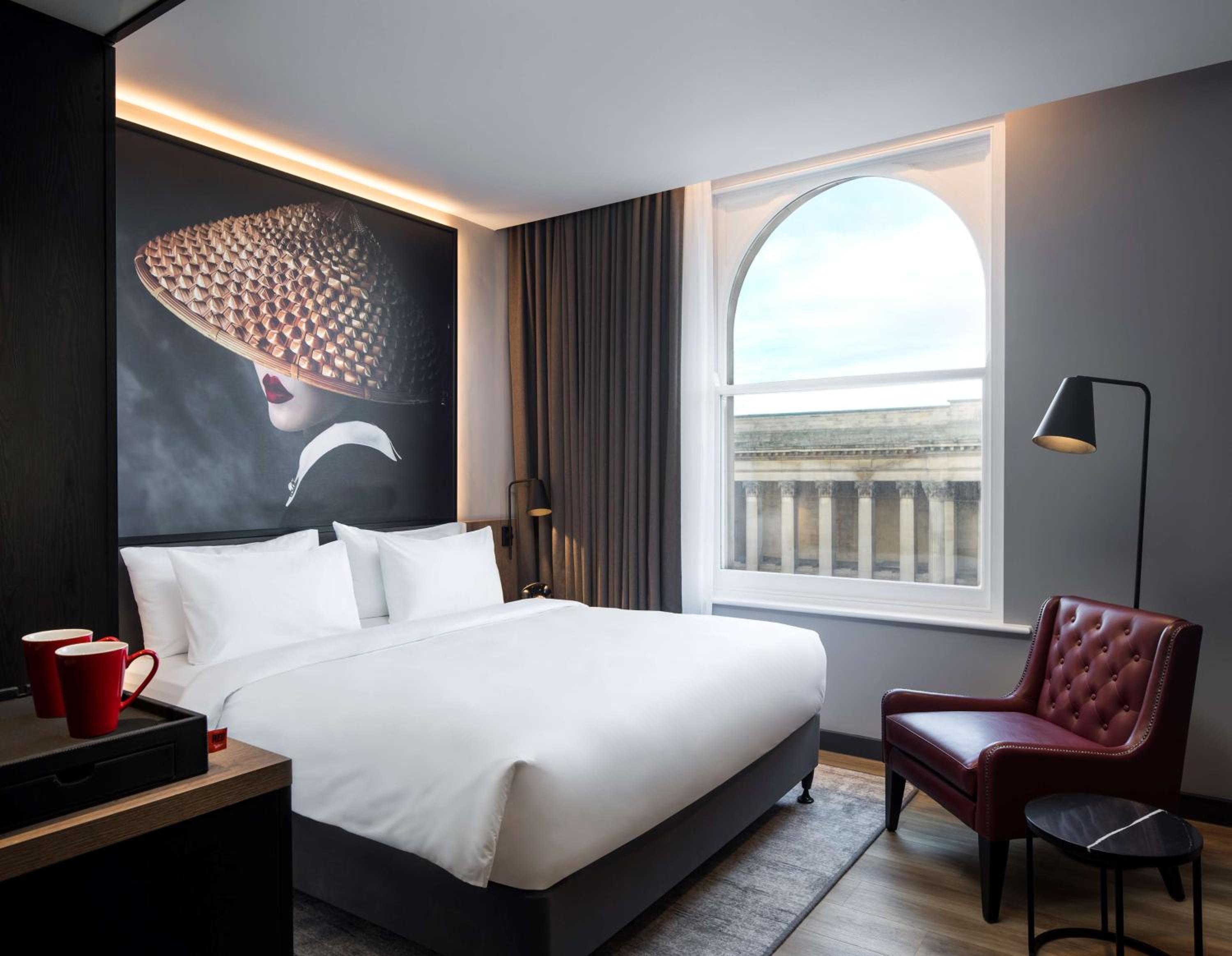 Superior Room - St Georges View - Photo 1