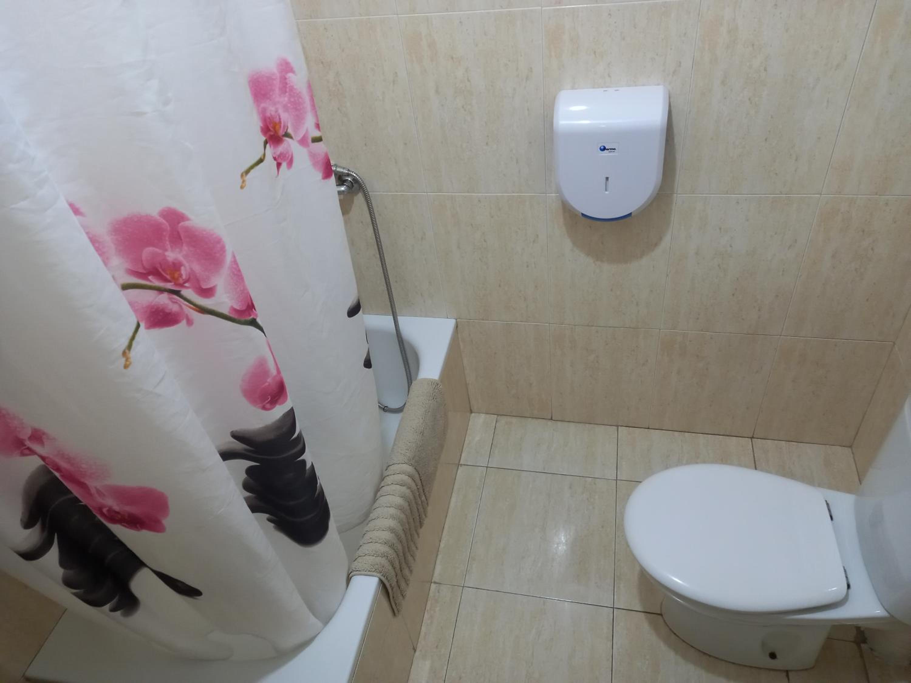 Triple Room with Private Bathroom photo 3